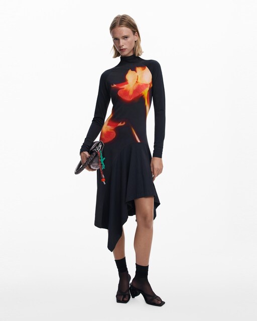 Imagen 0 de Vestido ajustado asimétrico