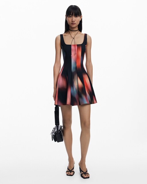 Imagen 0 de Vestido corto paneles