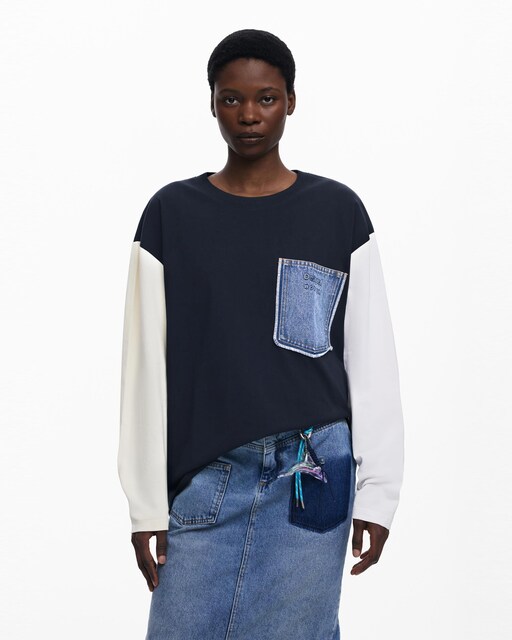 Imagen 0 de Camiseta de mujer lisa con bolsillo