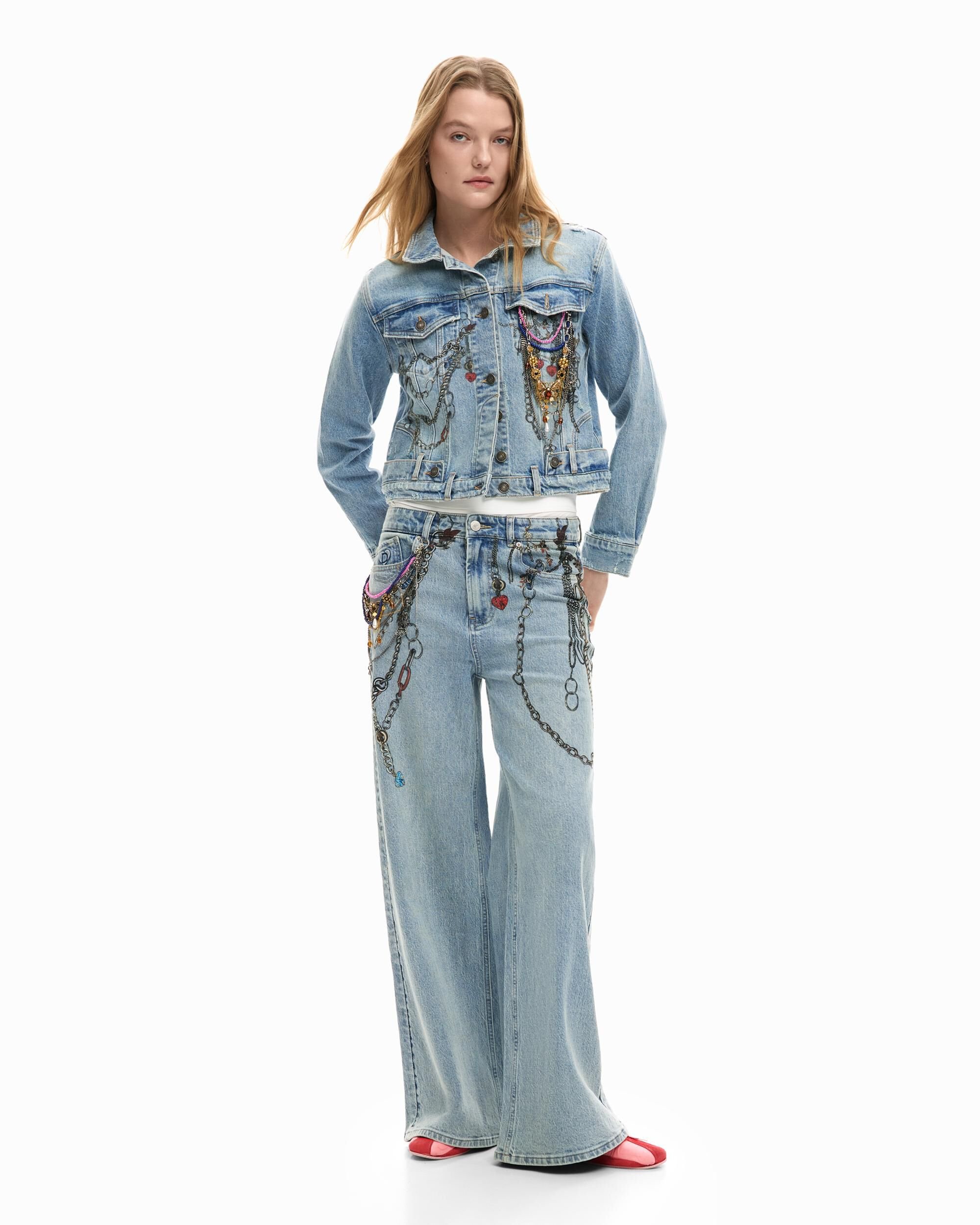 Desigual - Vaquera de mujer denim estampada.