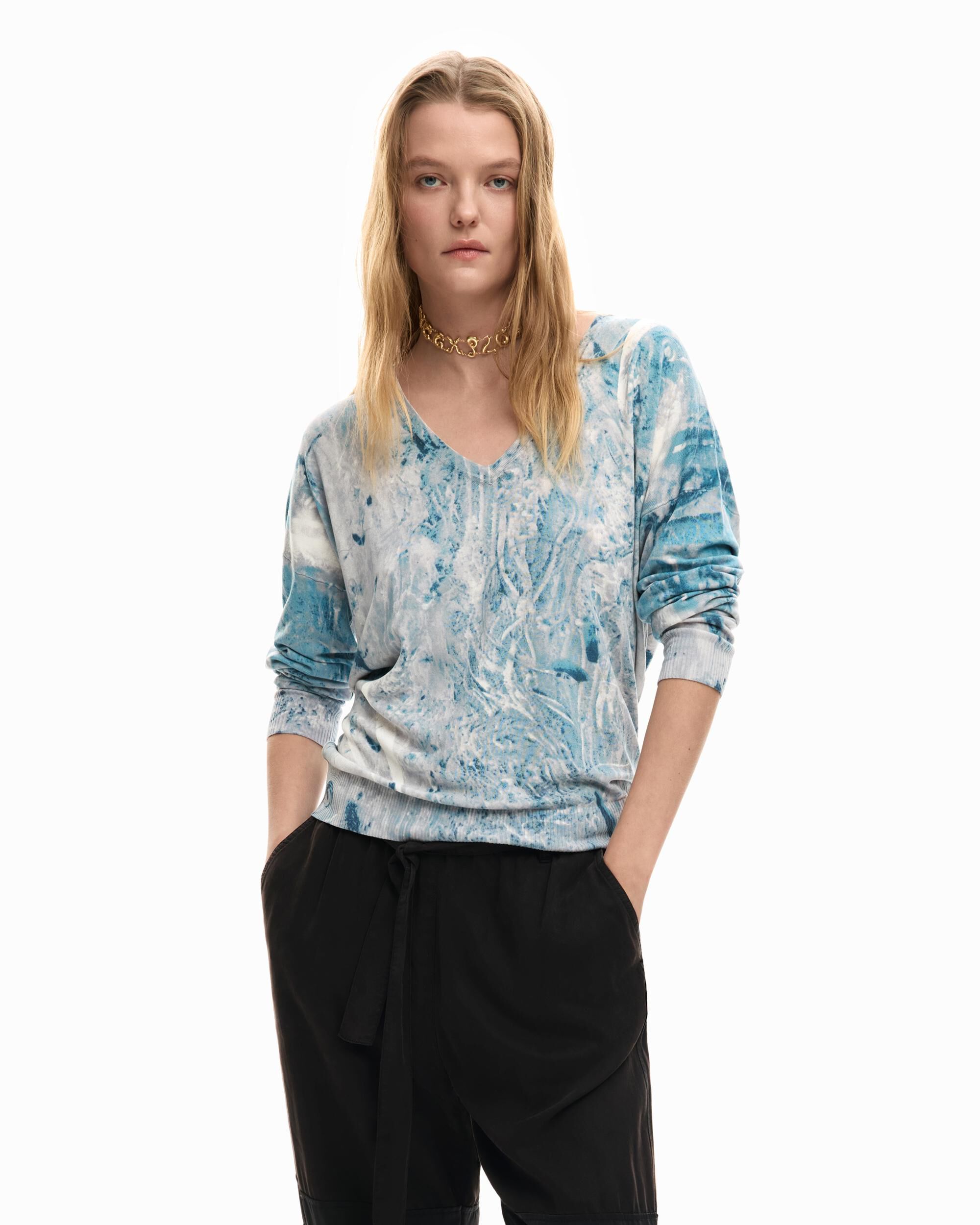 Desigual - Jersey de mujer pico estampado abstracto.