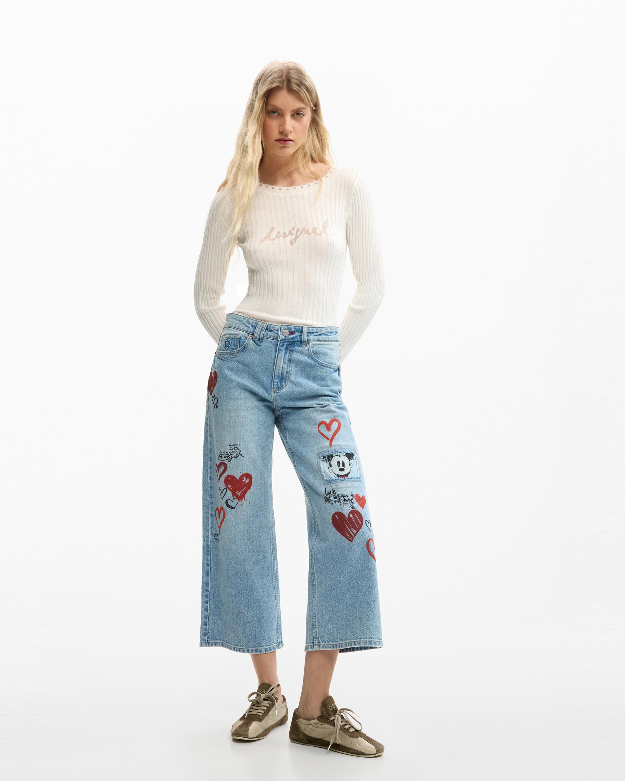 Desigual - Pantalón de mujer vaquero mickey mouse™ corazones.