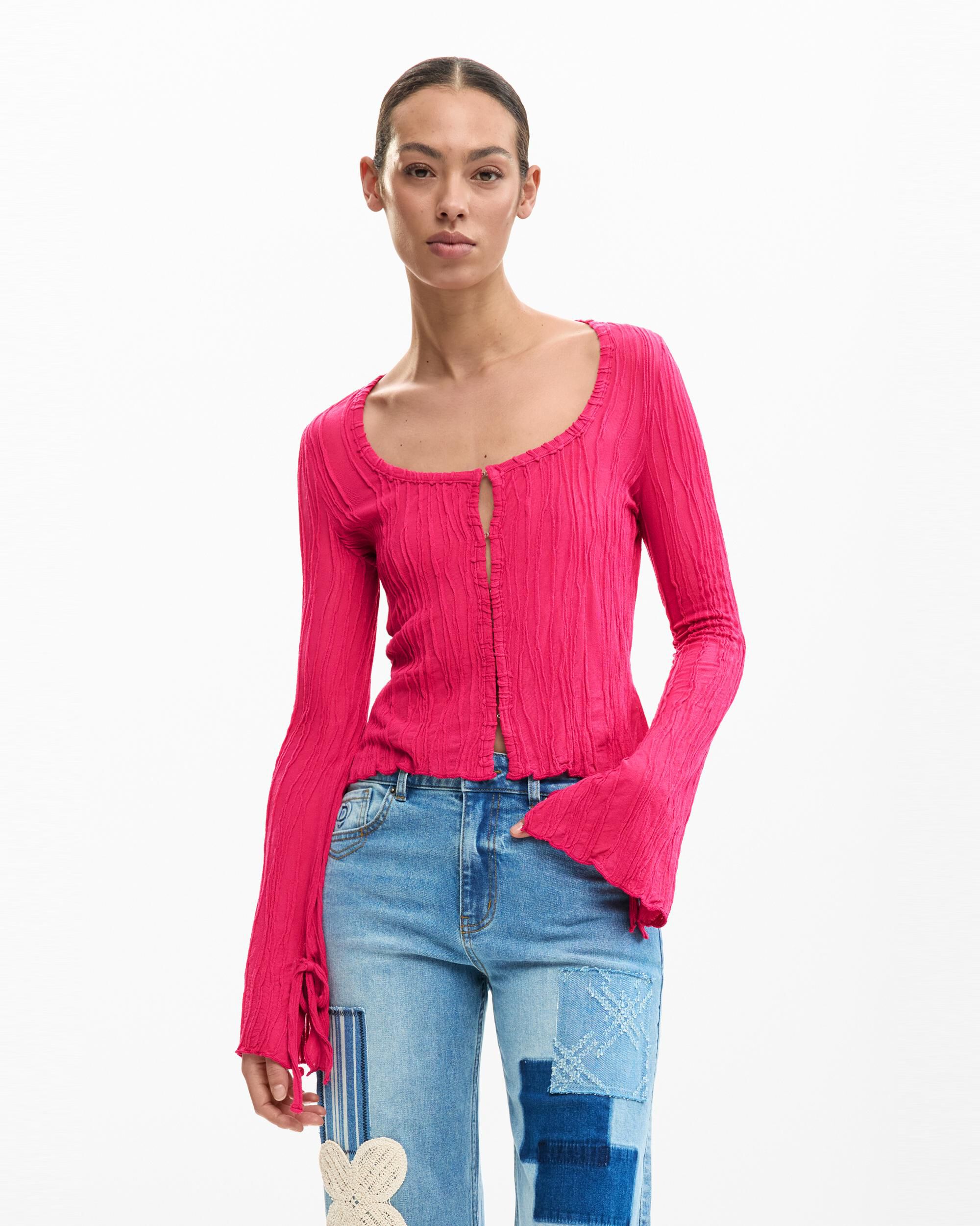 Desigual - Camiseta de mujer corchetes lazada.