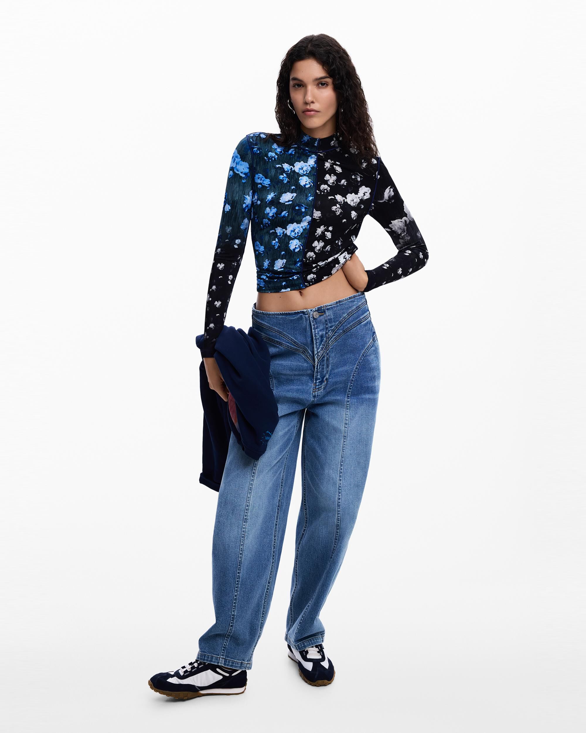 Camiseta de mujer bicolor floral - Desigual - Negro Negro-5