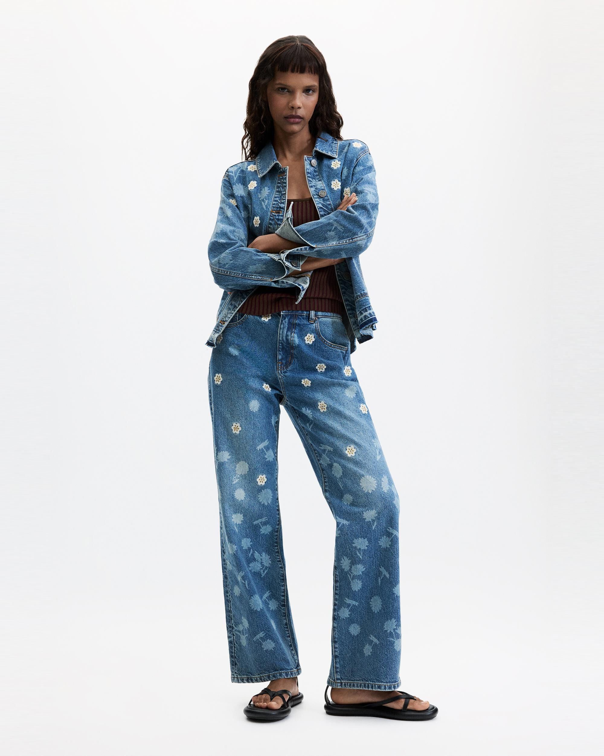 Desigual - Pantalón de mujer vaquero recto estampado.