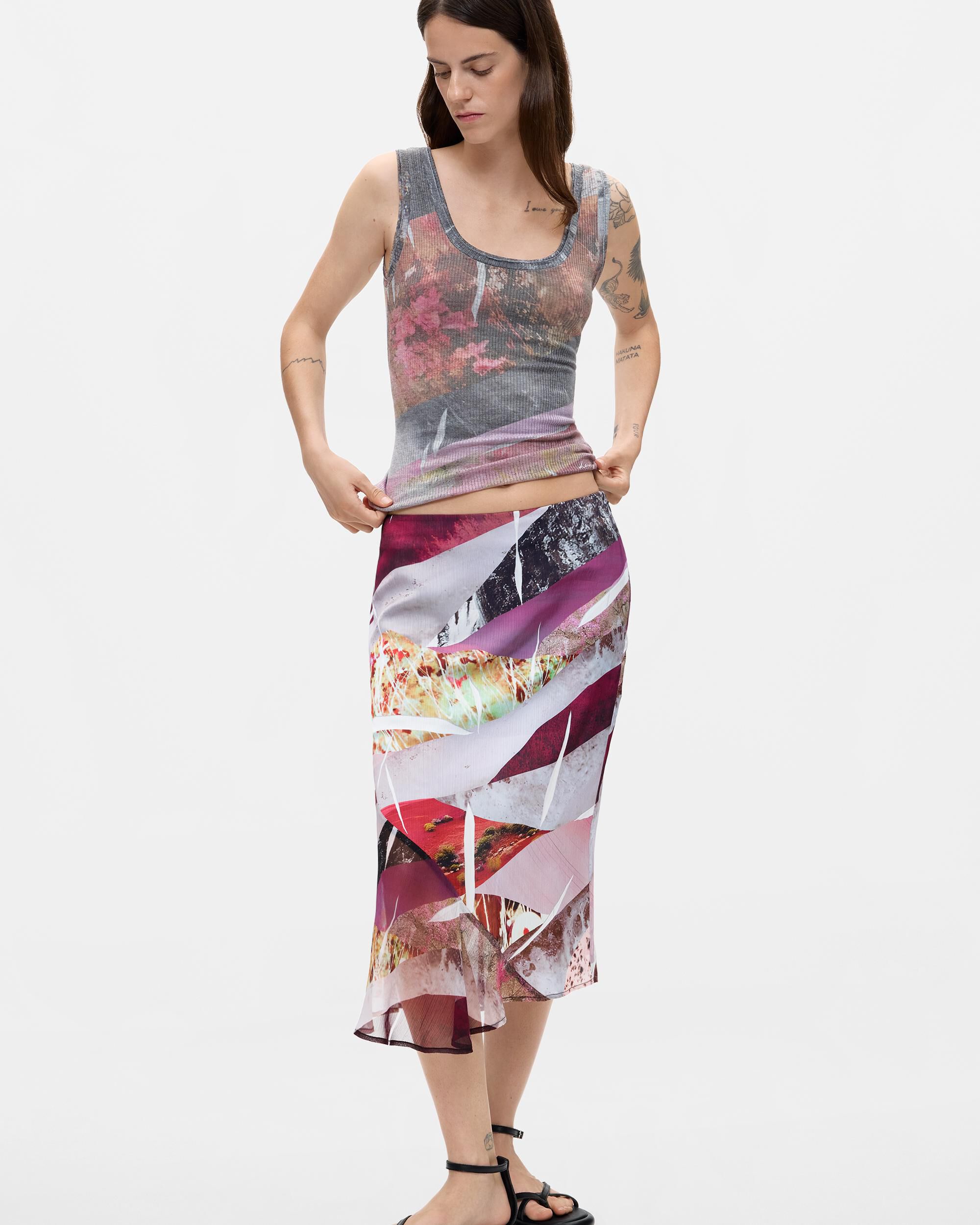 Desigual - Falda estampada asimétrica.