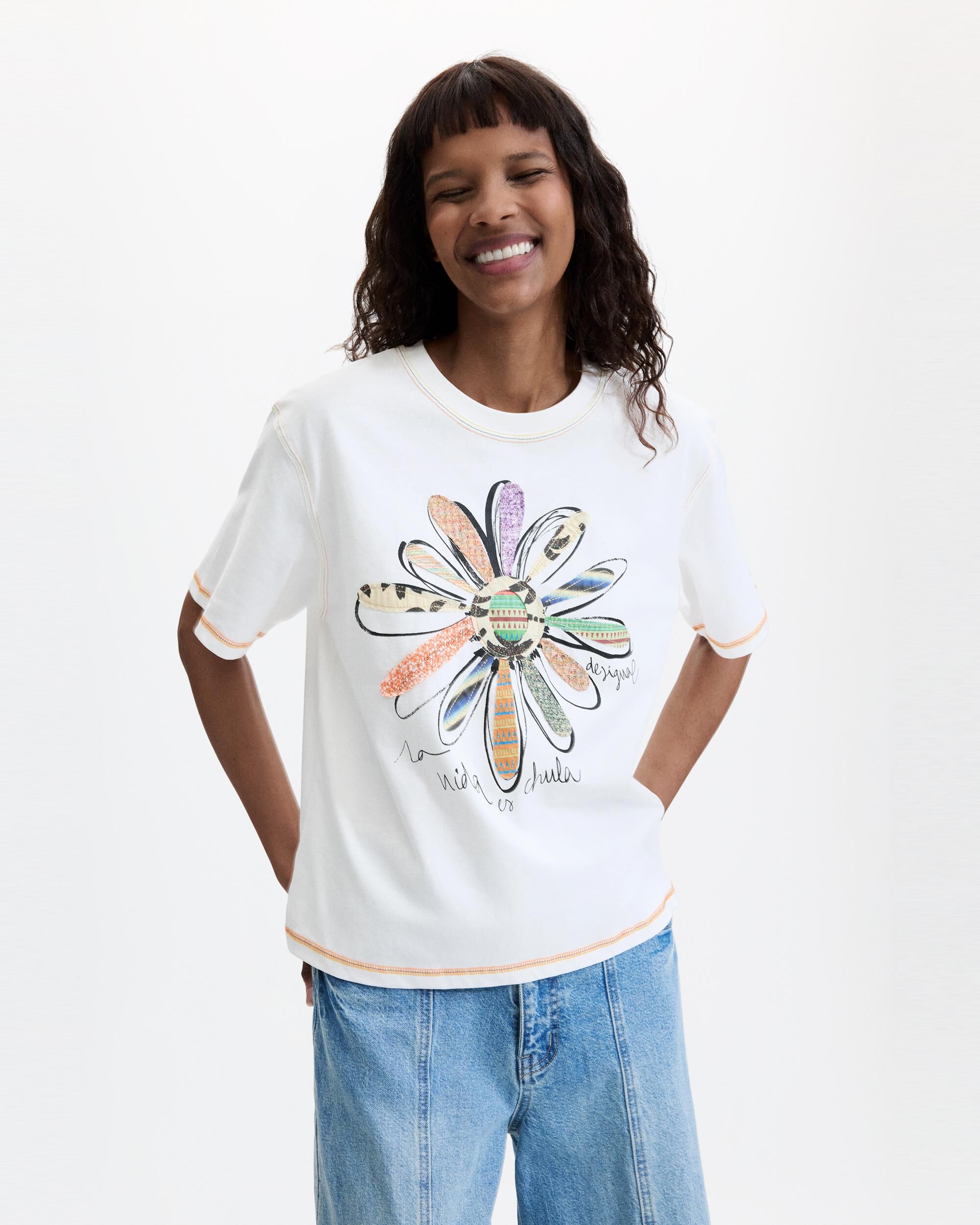 Desigual - Camiseta de mujer estampado floral 100% algodón.