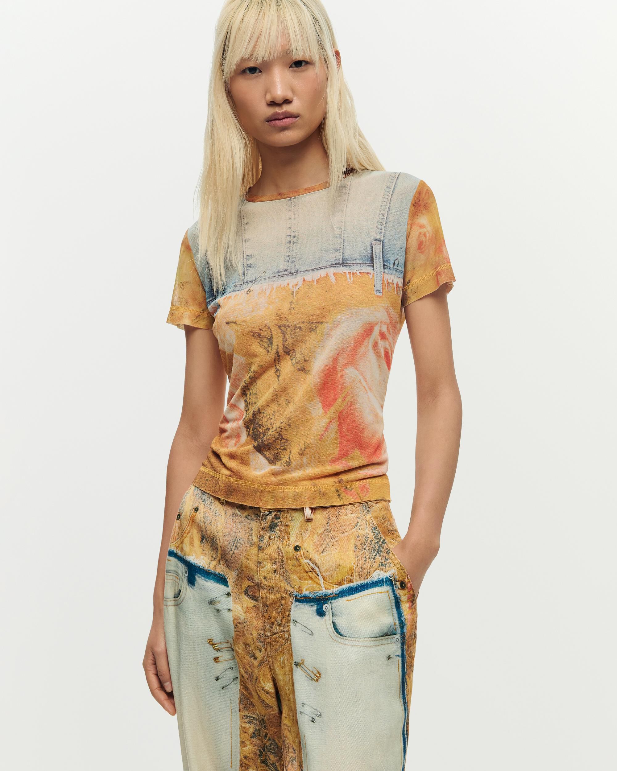 Desigual - Camiseta de mujer patchwork.