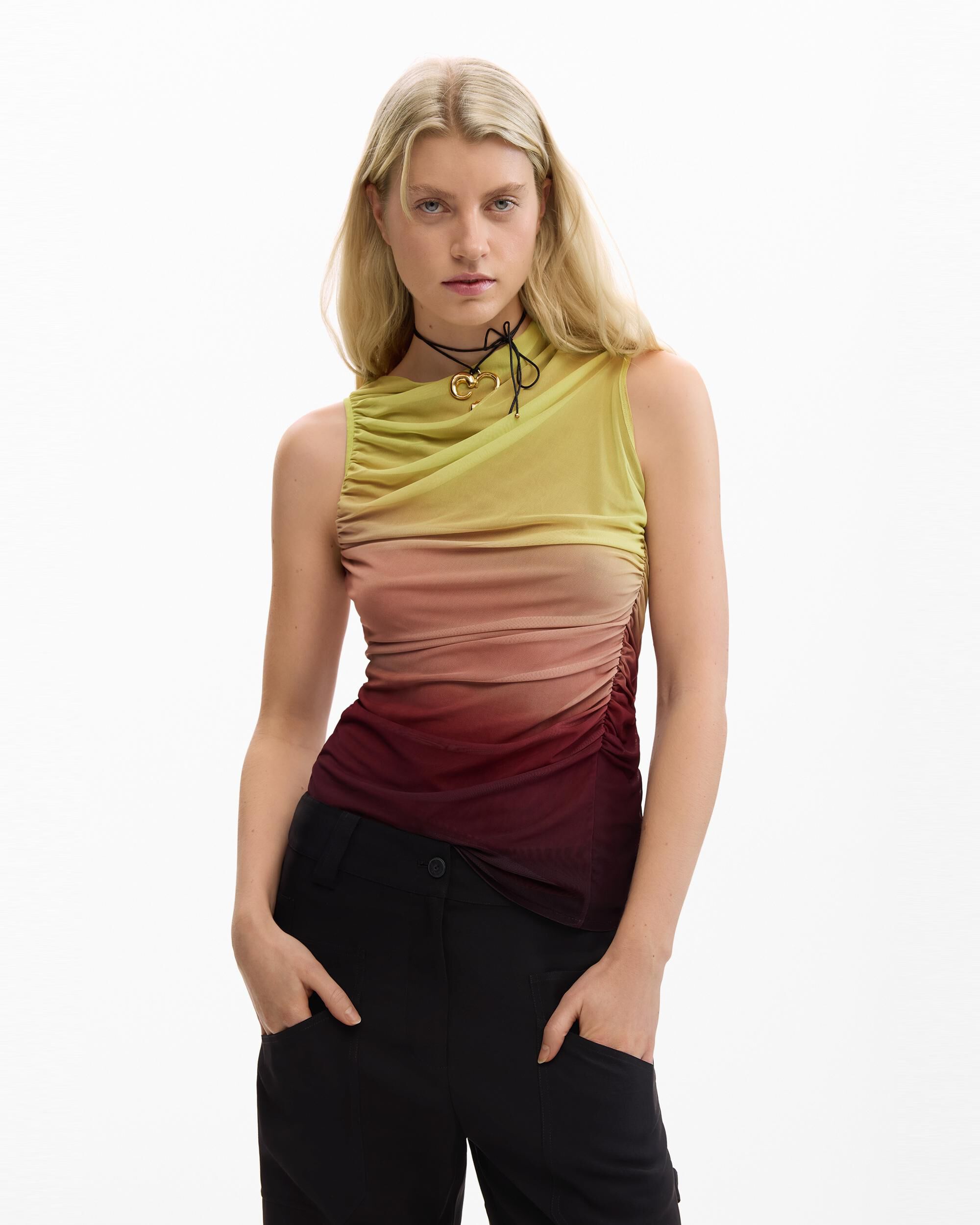 Desigual - Top de mujer asimétrico drapeado.