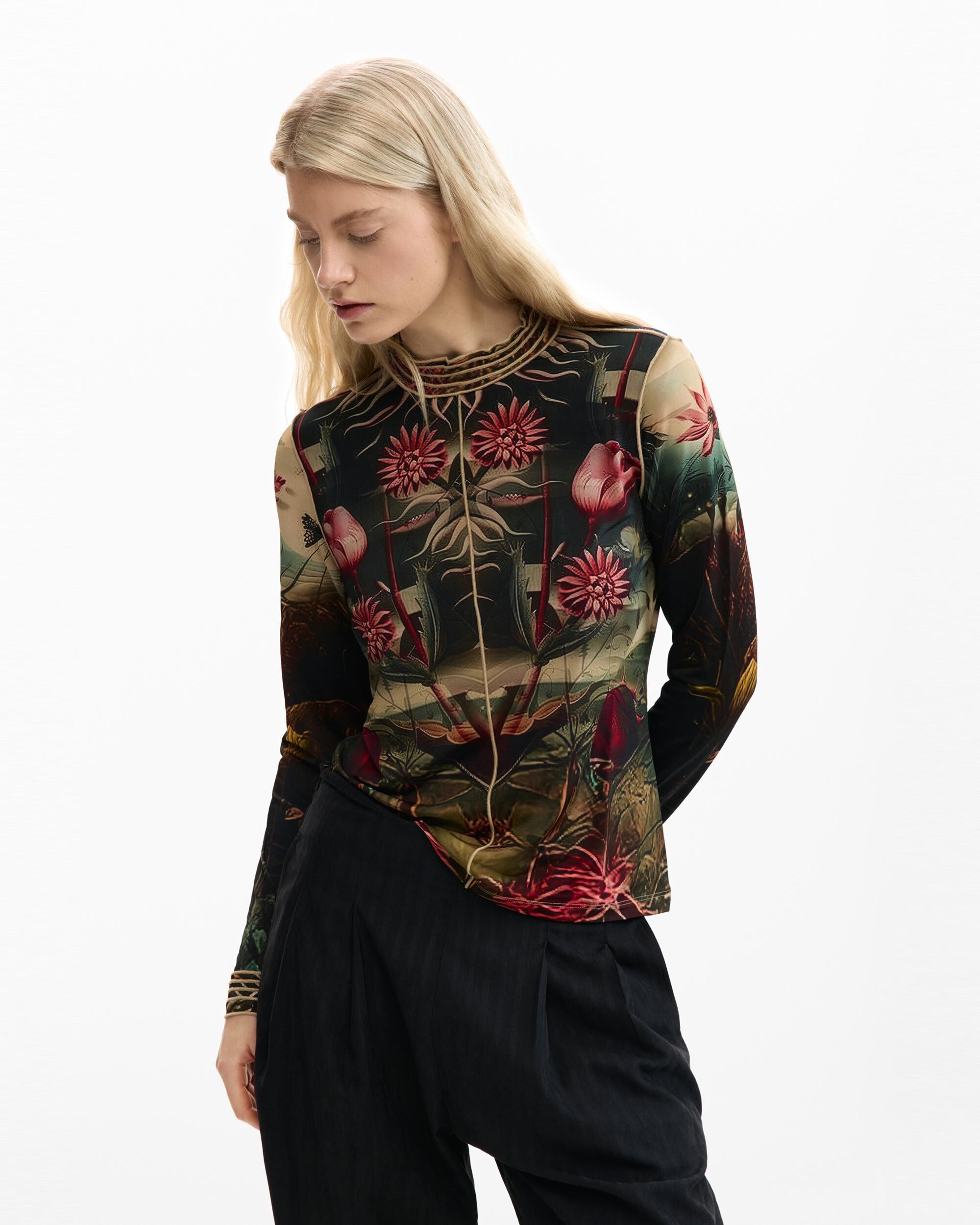 Camiseta de mujer cuello alto estampada - Desigual - Negro Negro-1