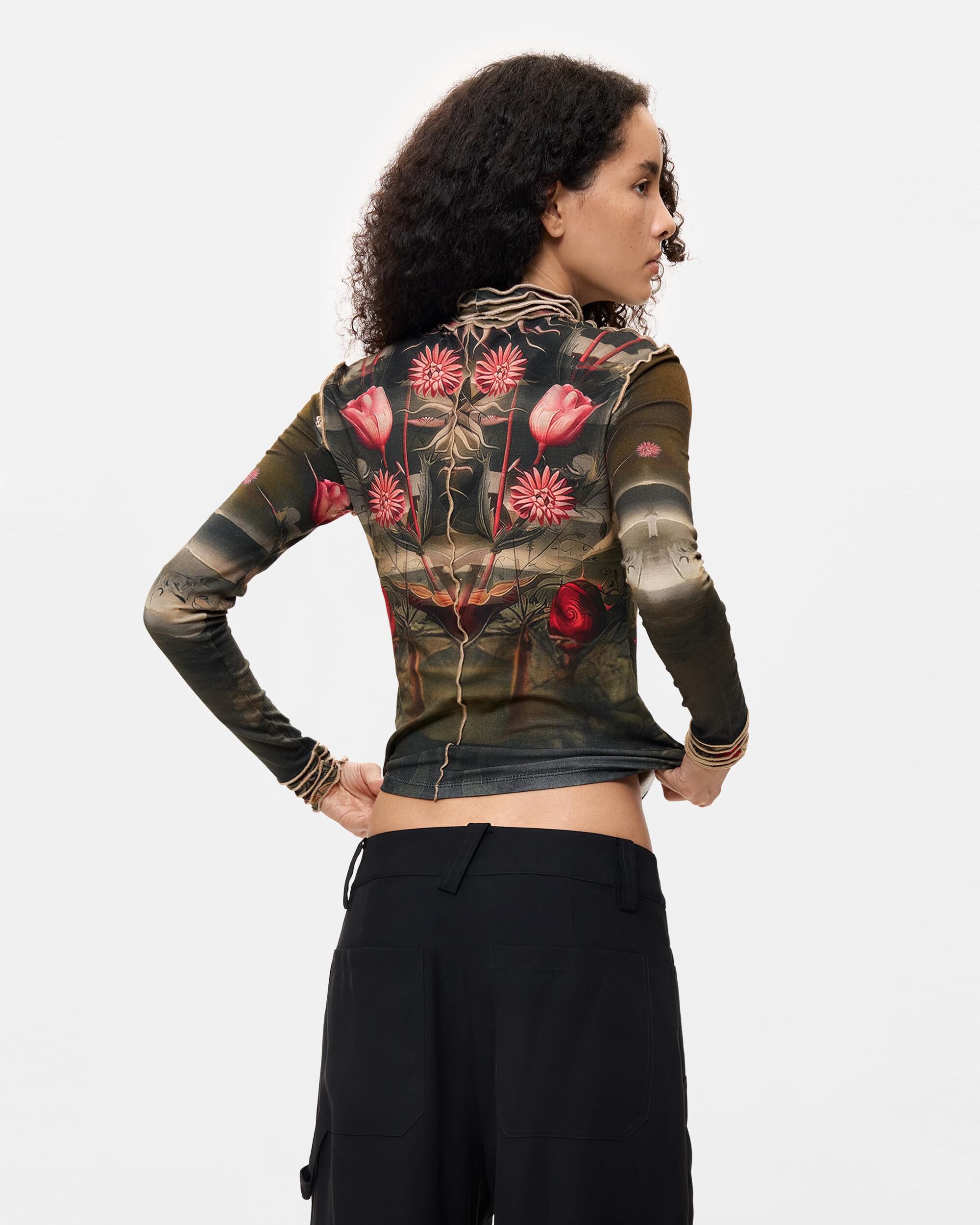 Camiseta de mujer estampada cuello alto - Desigual - Morado Morado-3