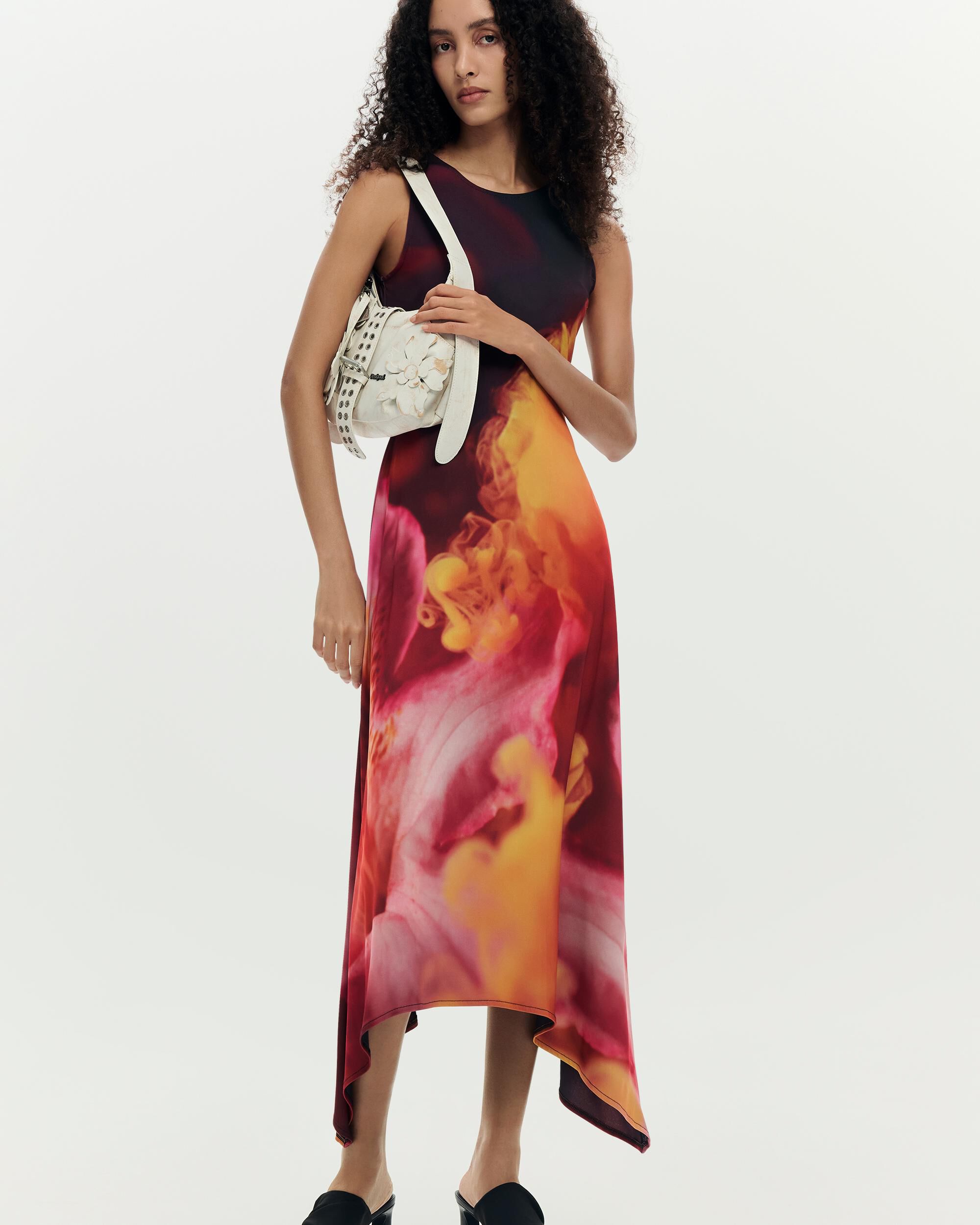 Desigual - Vestido sin mangas asimétrico.