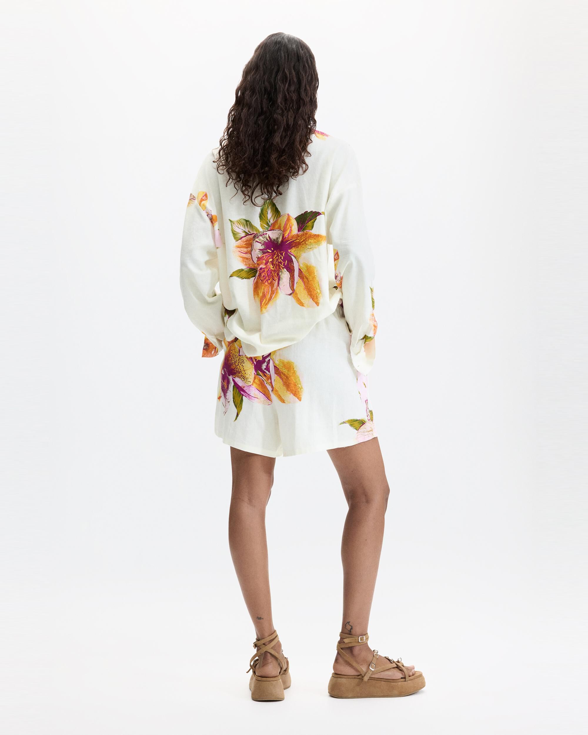 Pantalón de mujer corto estampado flores - Desigual - Blanco Blanco-3