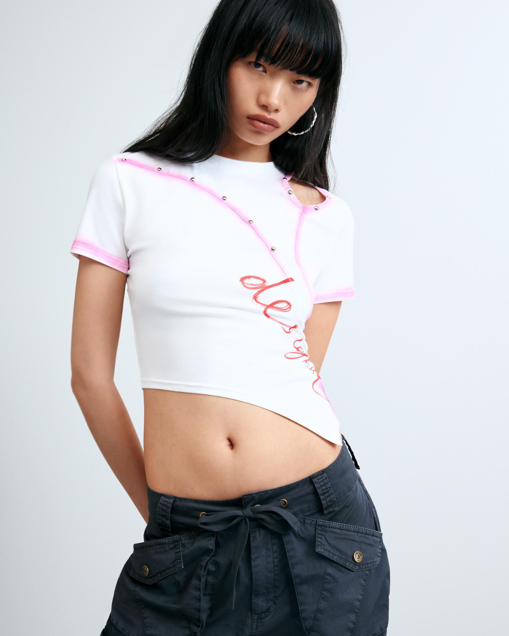 Desigual - Camiseta de mujer asimétrica 100% algodón.