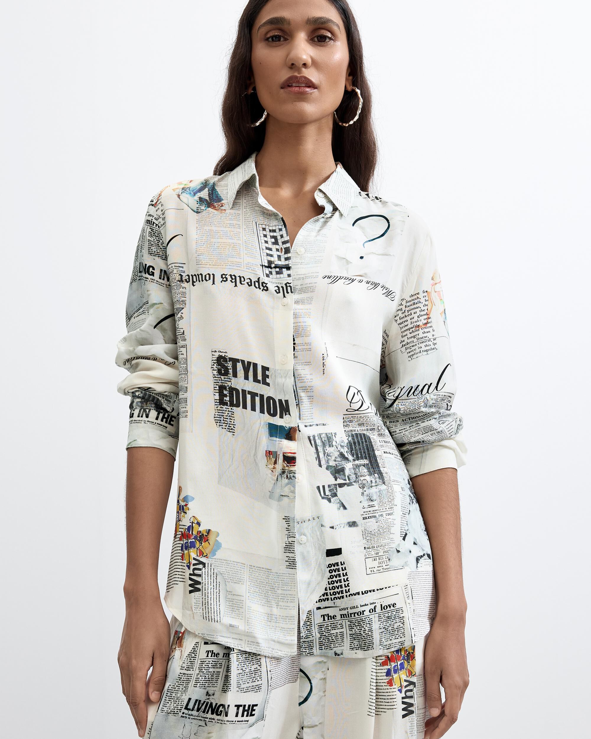Desigual - Camisa de mujer estampada.