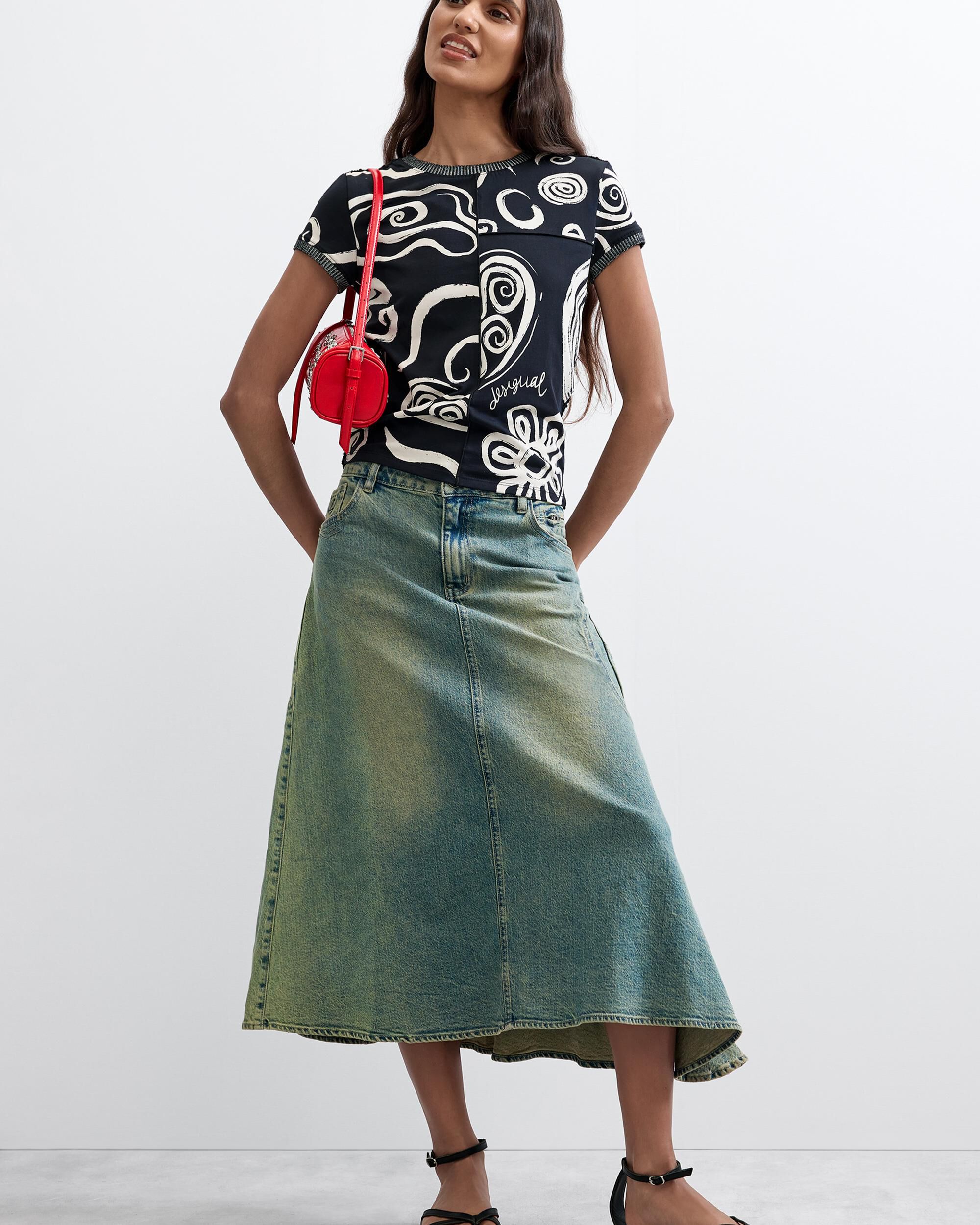 Camiseta de mujer estampada 100% algodón - Desigual - Negro Negro-2