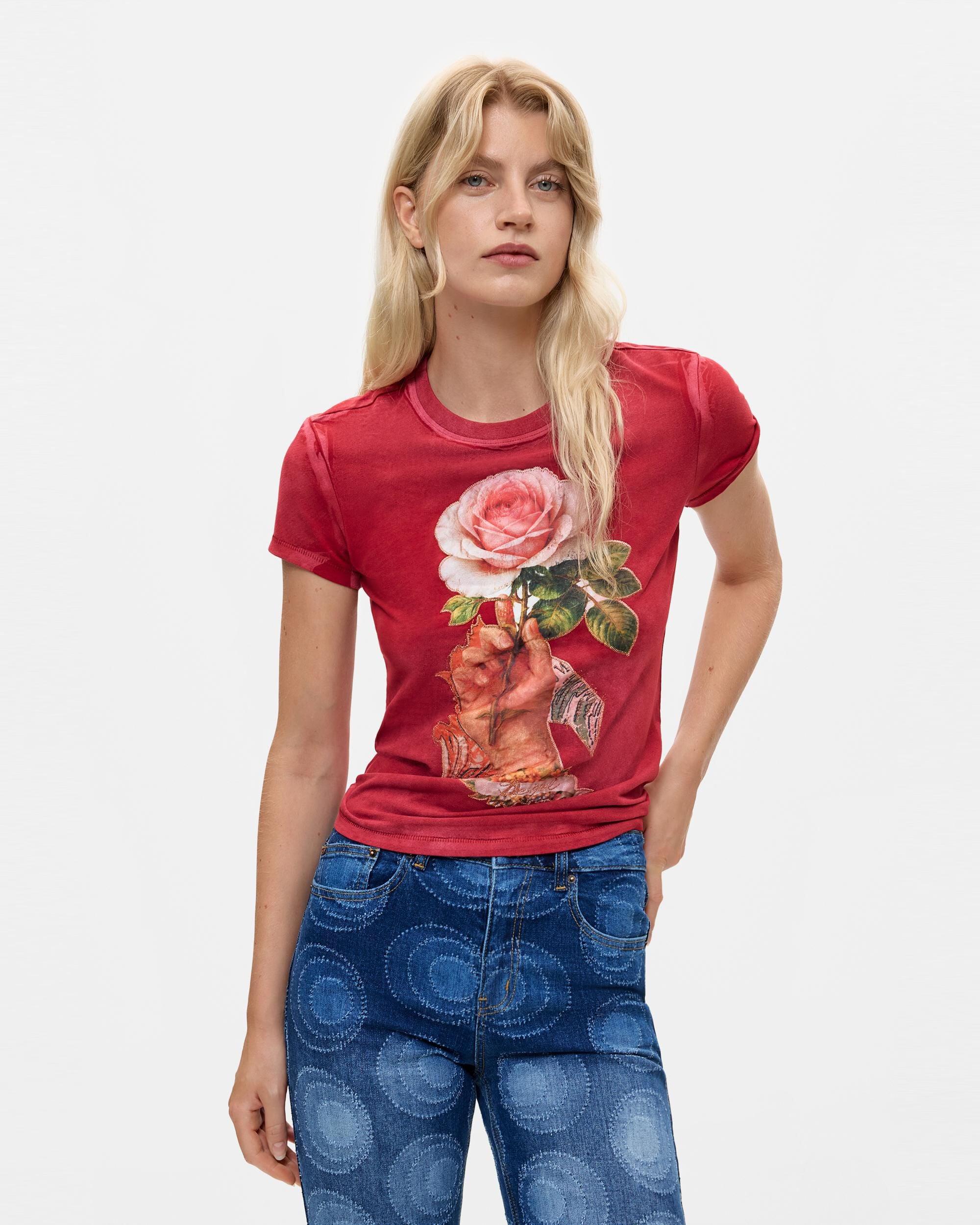 Imagen 0 de Camiseta de mujer estampada Rojo