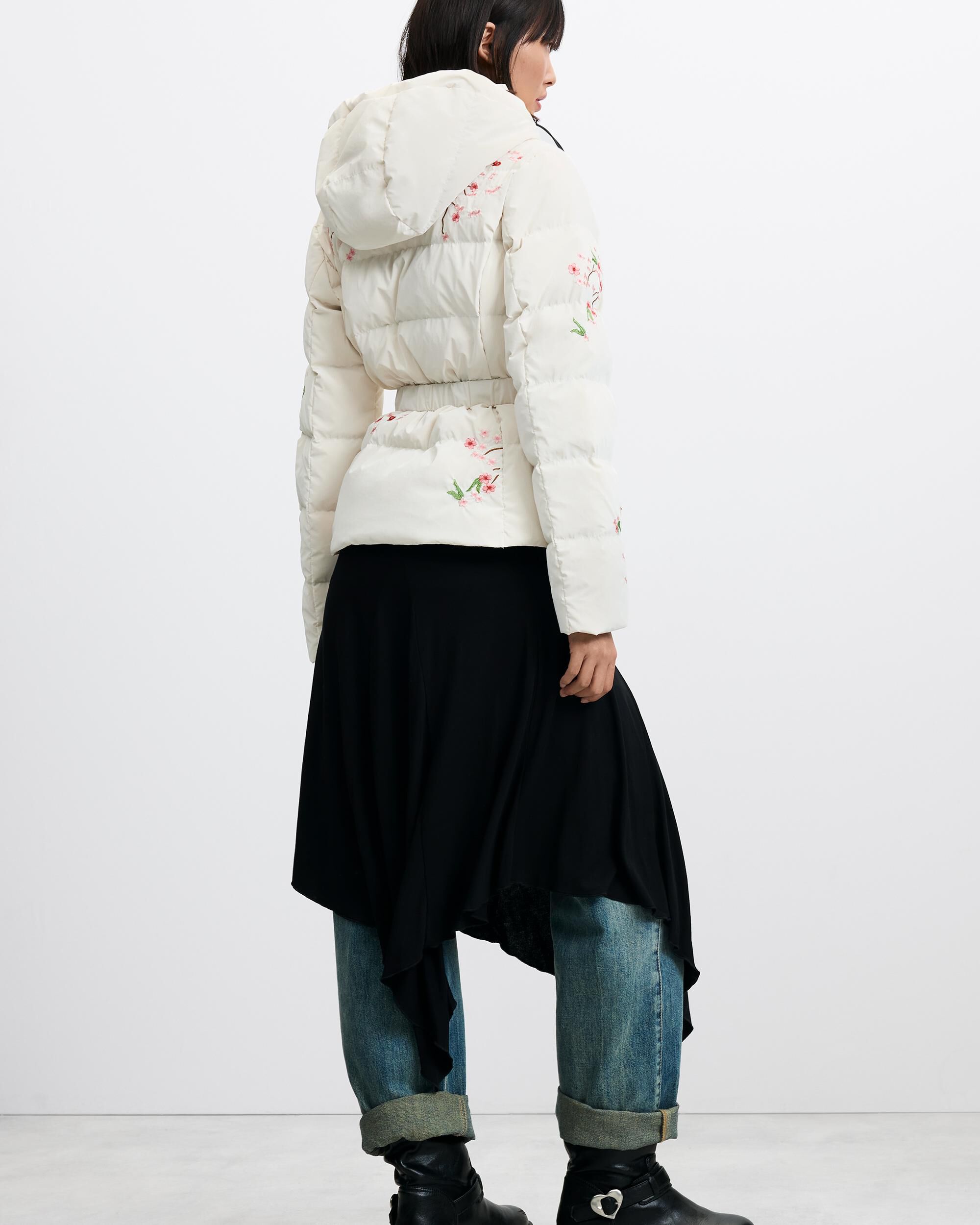 Imagen 3 de Chaqueta de mujer corta acolchada flores - Desigual - Blanco Blanco