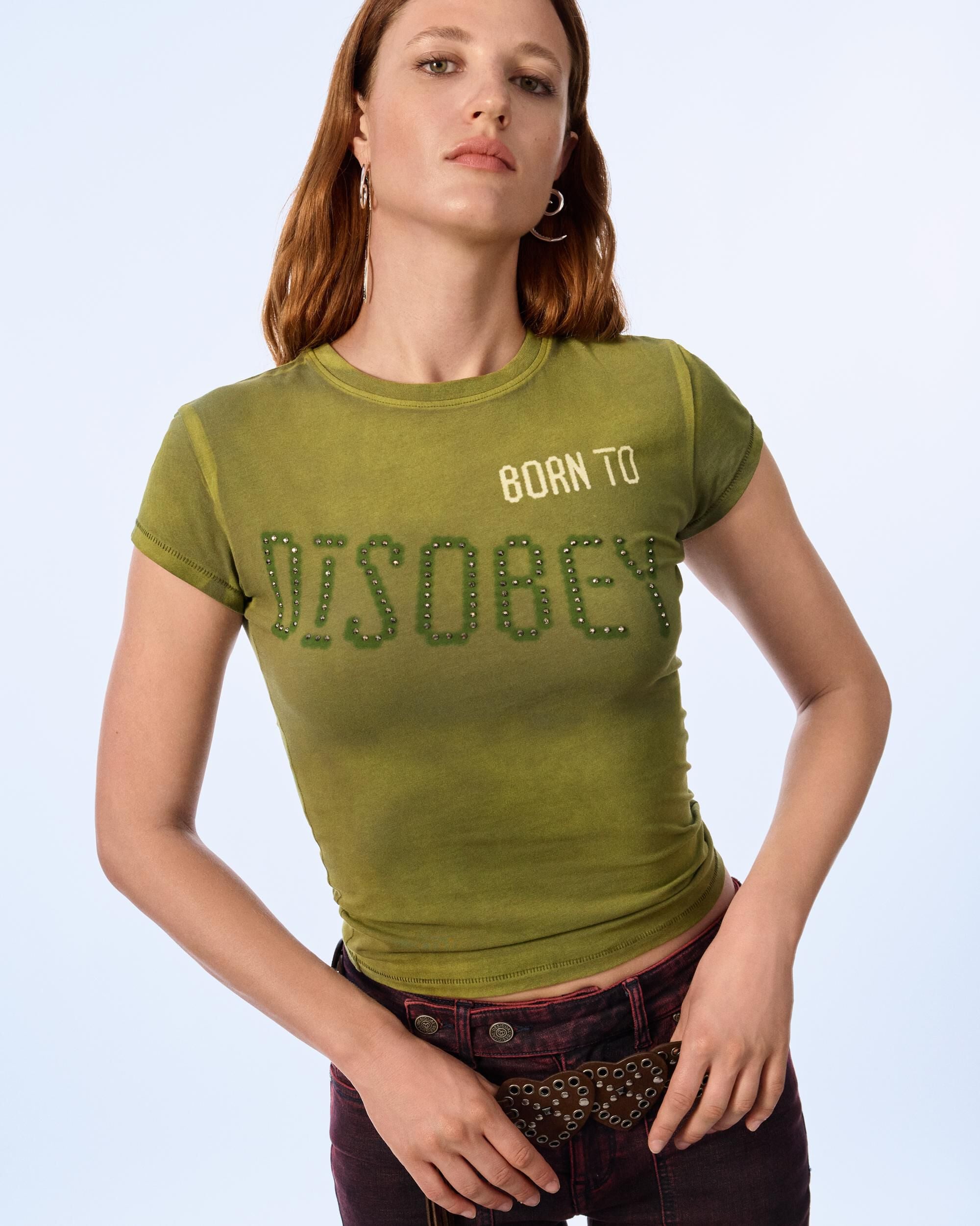 Imagen 0 de Camiseta de mujer slim brillo Verde