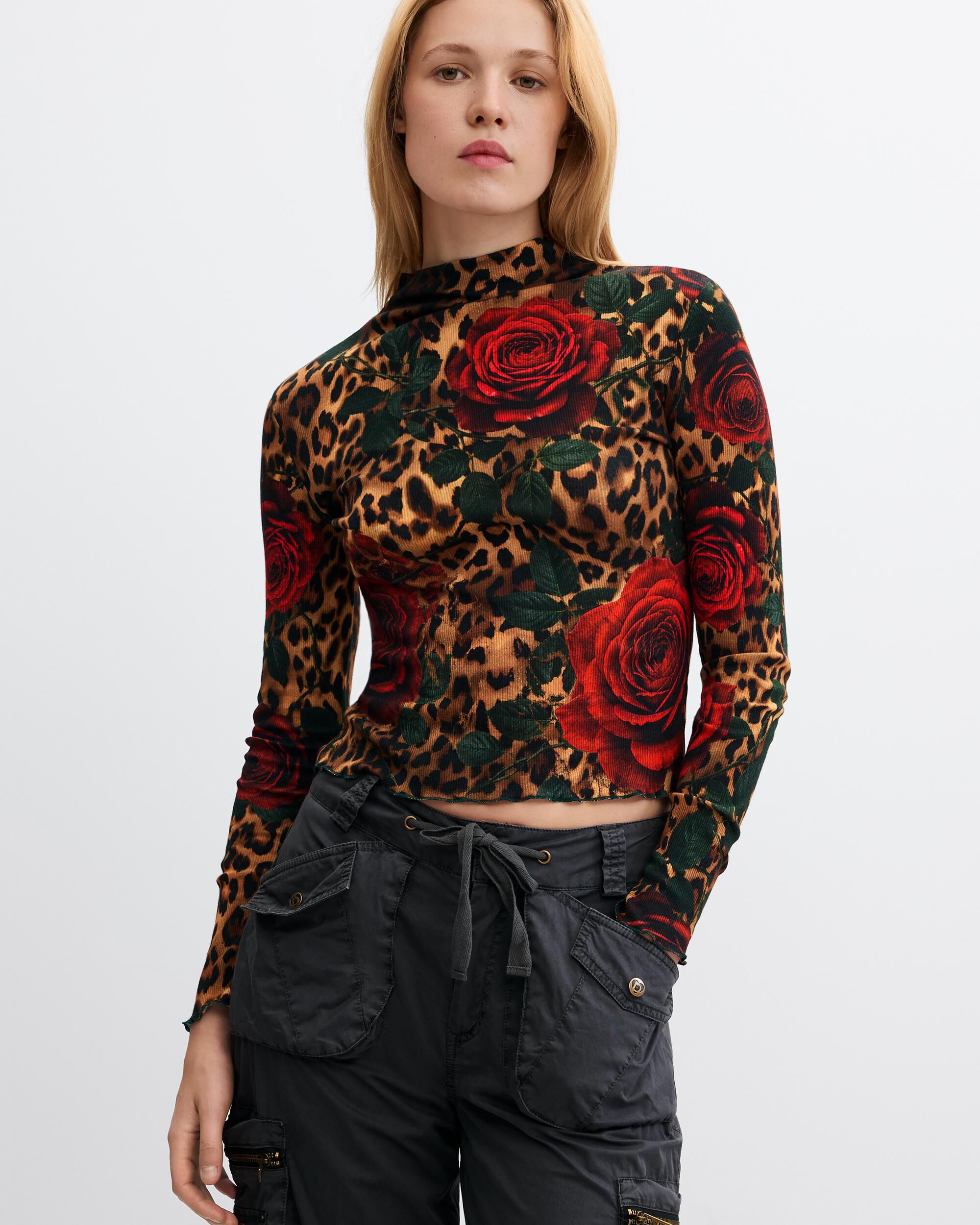 Camiseta de mujer manga larga flores - Desigual - Negro Negro-4