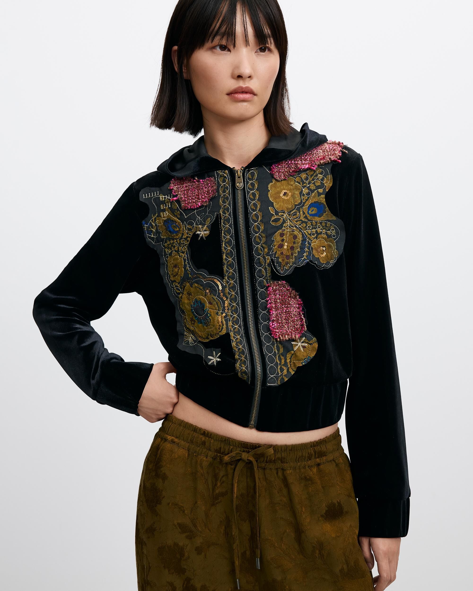 Imagen 1 de Sudadera mariposa negra Negro