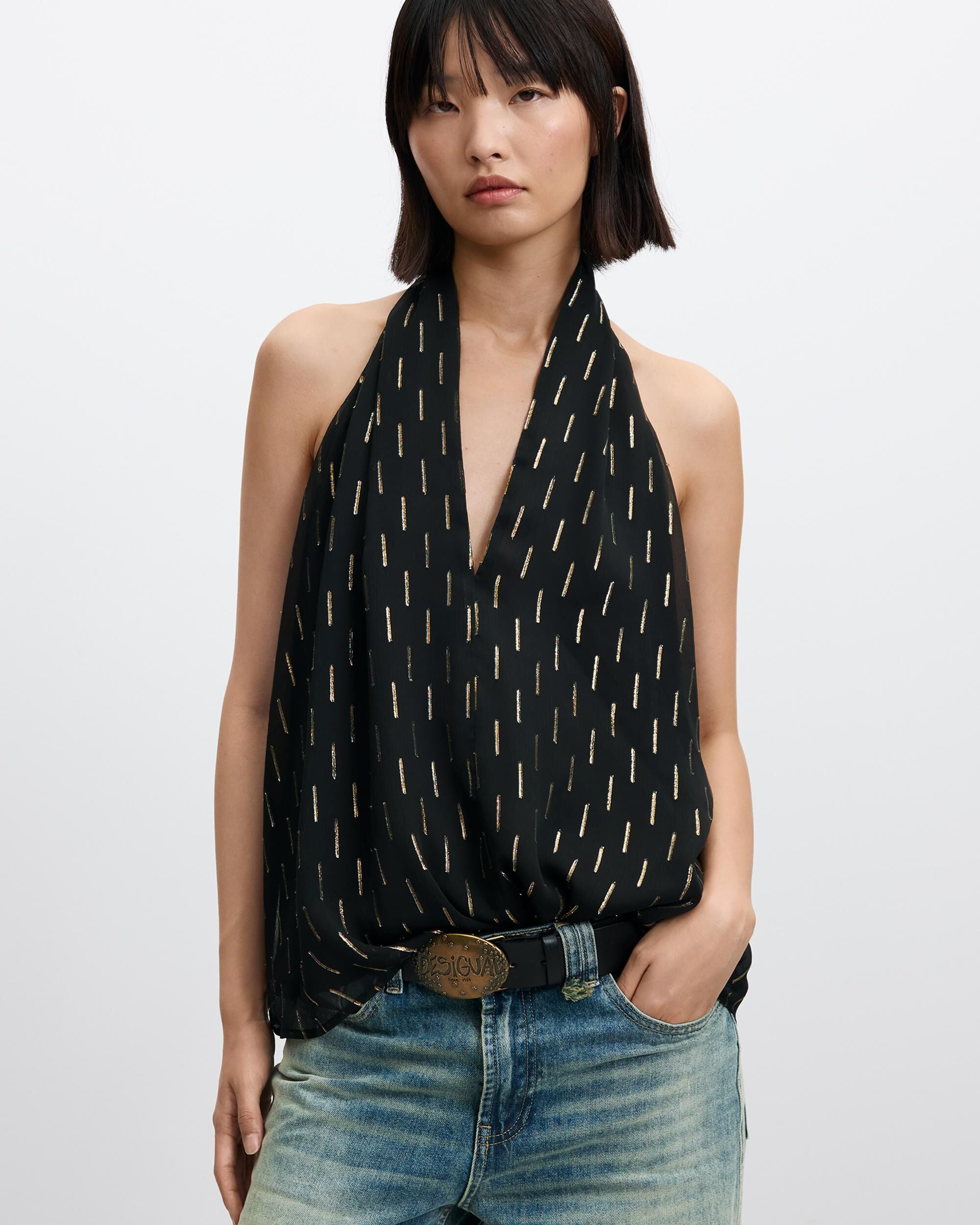 Imagen 1 de Blusa de mujer halter brillo Negro