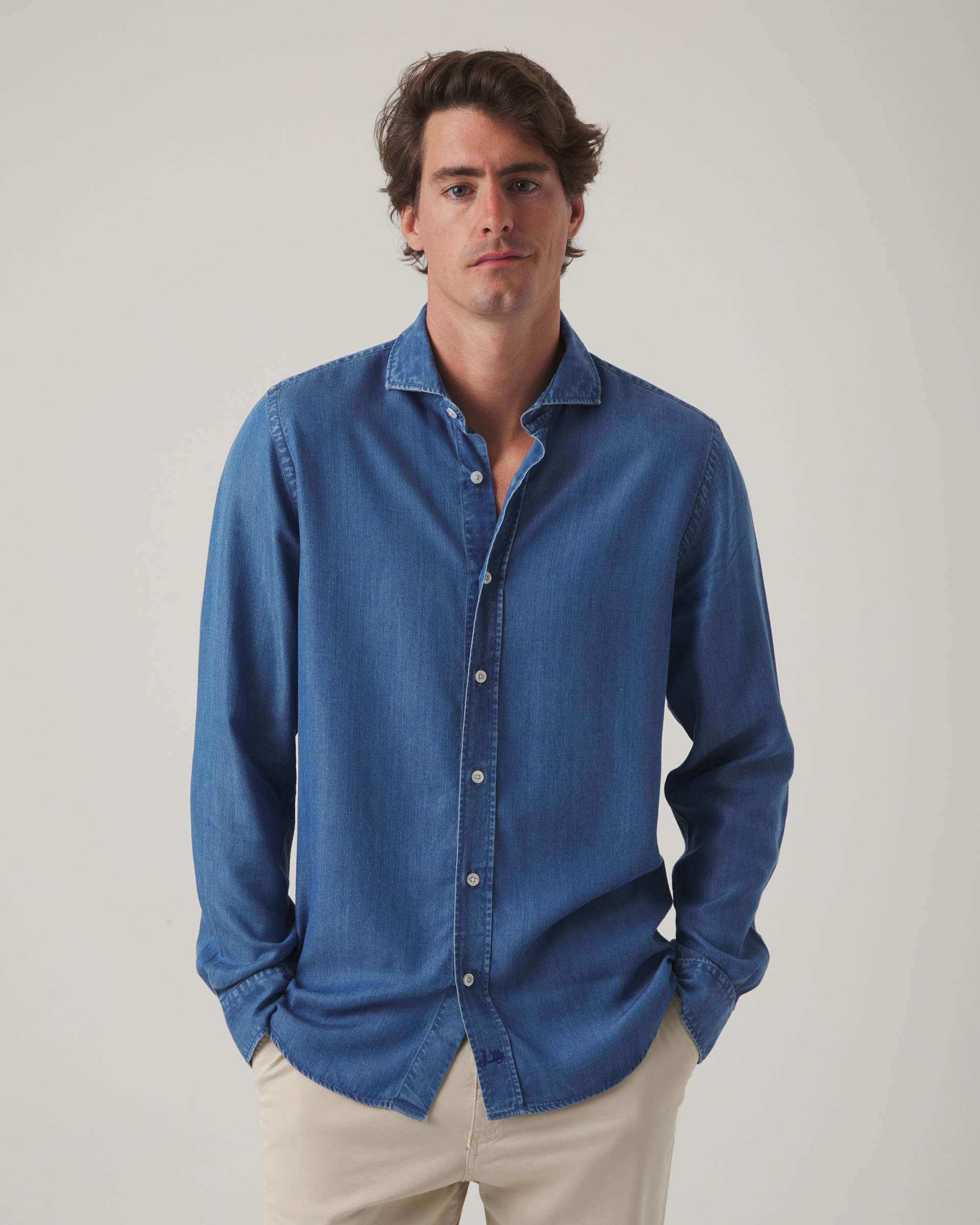 Scotta 1985 - Camisa de hombre corte regular lisa azul índigo.