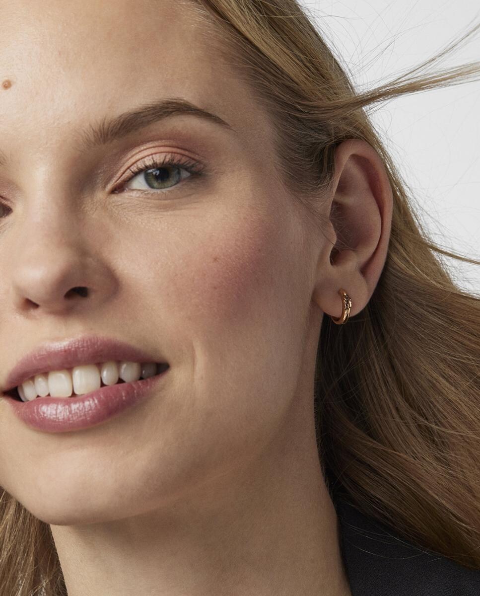 Pendientes Basics de aro oso bañados en oro de 18 kt sobre plata