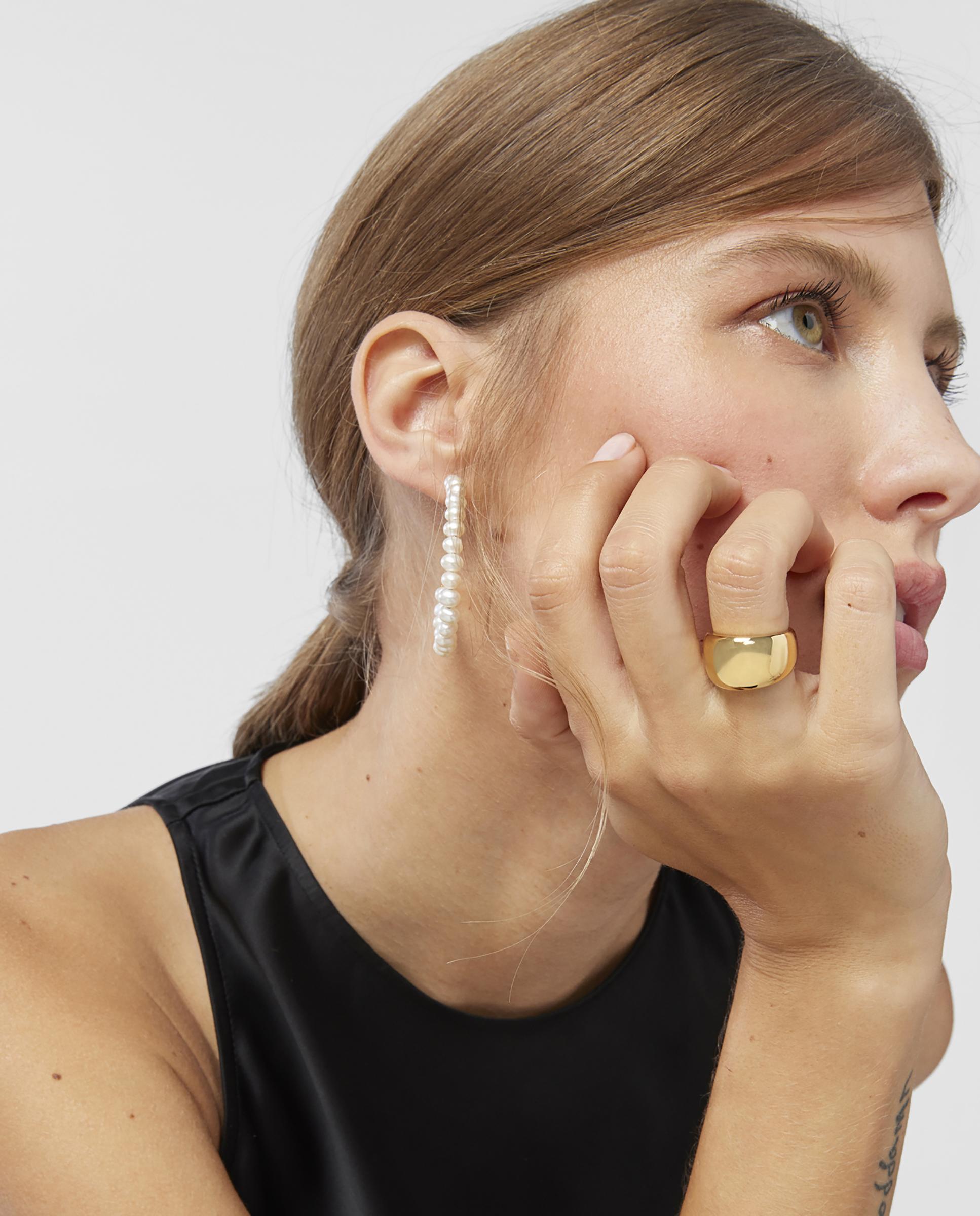 Imagen 4 de Anillo basics abombado bañado en oro de 18kt sobre plata - Oro Oro