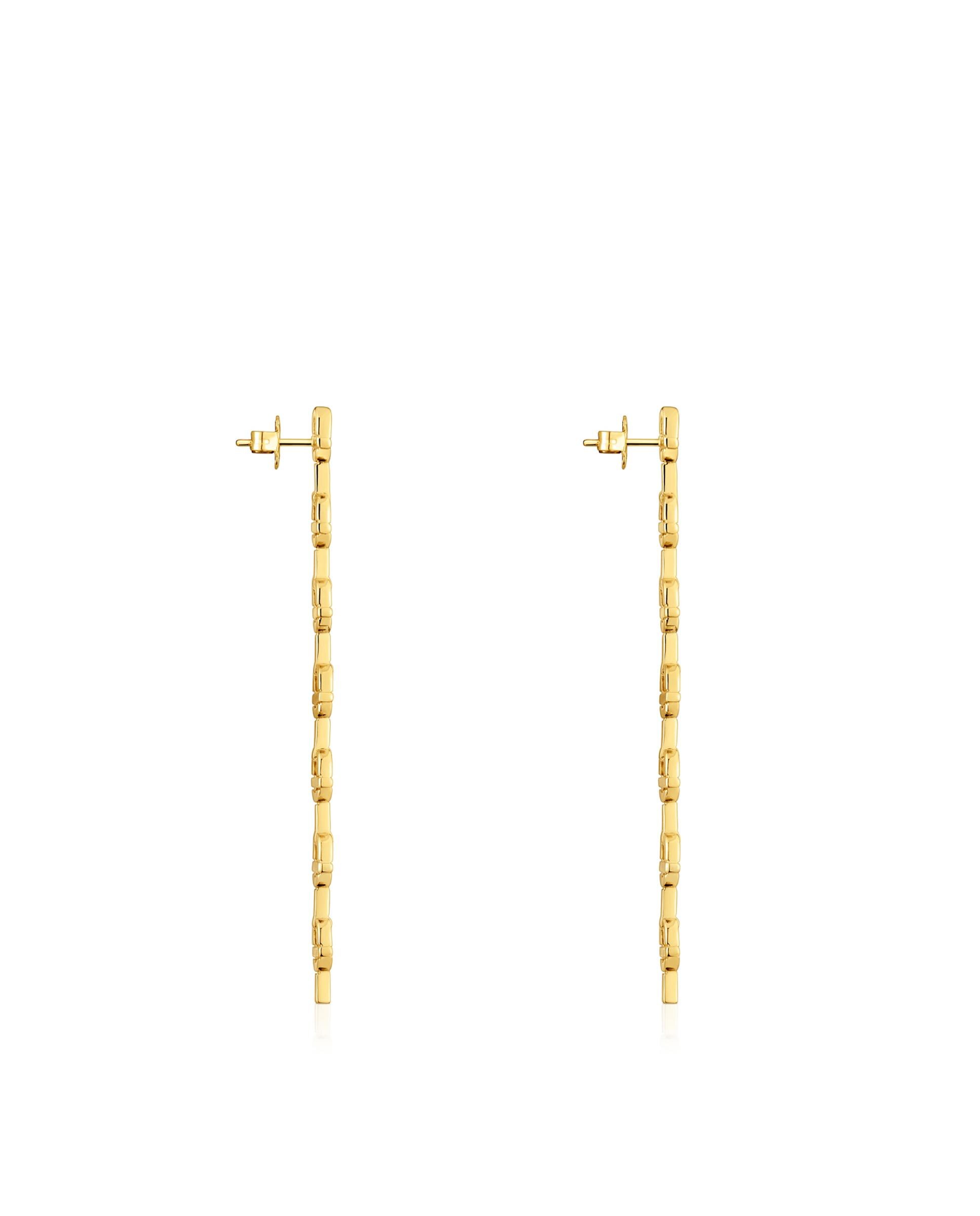 Brincos Manifesto Logo Compridos Banhados em Ouro 18 Kt Sobre Prata Dourado-2