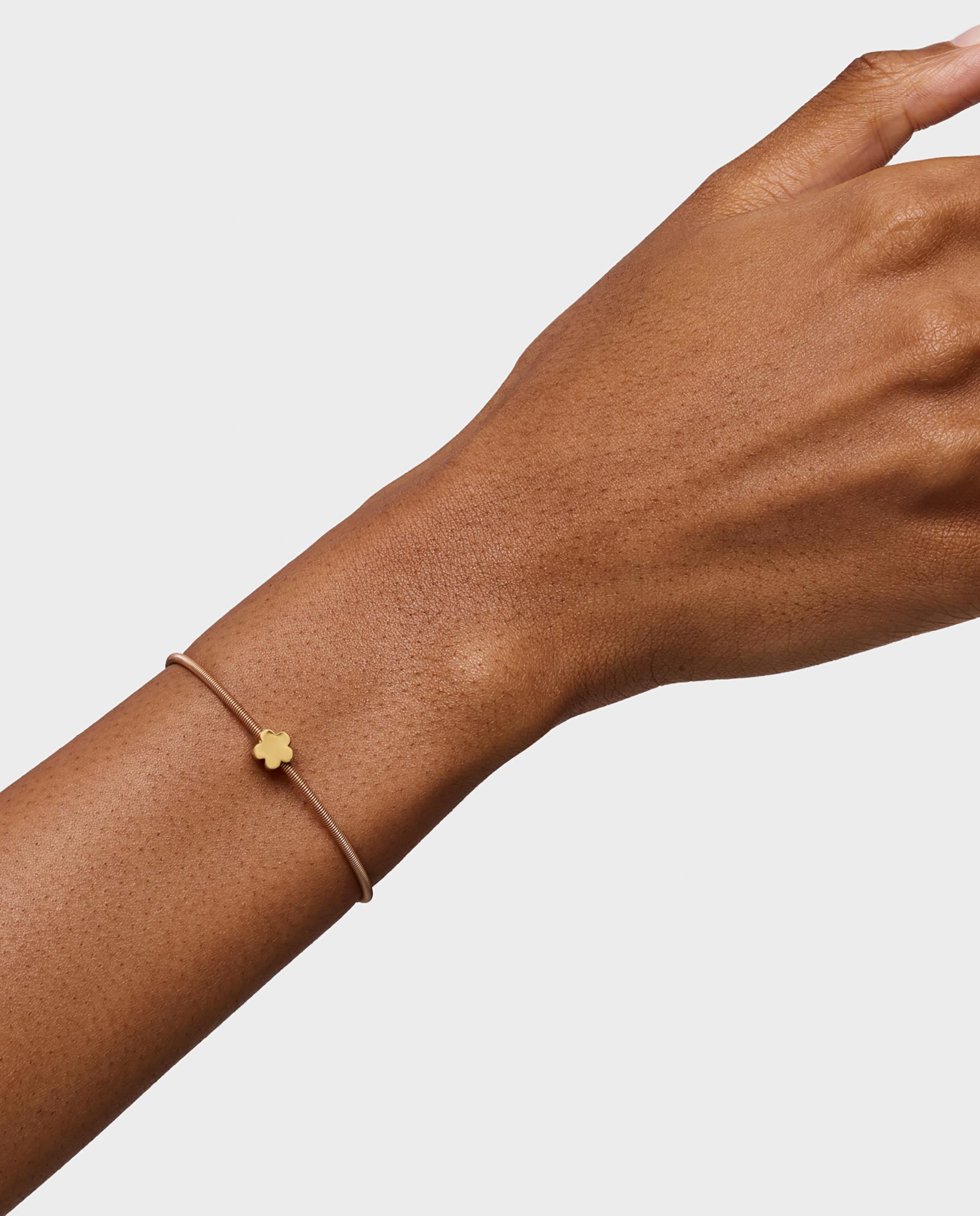 Pendente Tous 1950 Flor Banhado em Ouro 18 Kt Sobre Prata Dourado-4