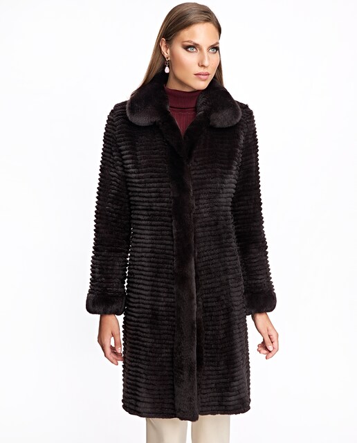 Imagen 0 de Abrigo de pelo de mujer reversible de rex tireado con tuxedo y puños de rex