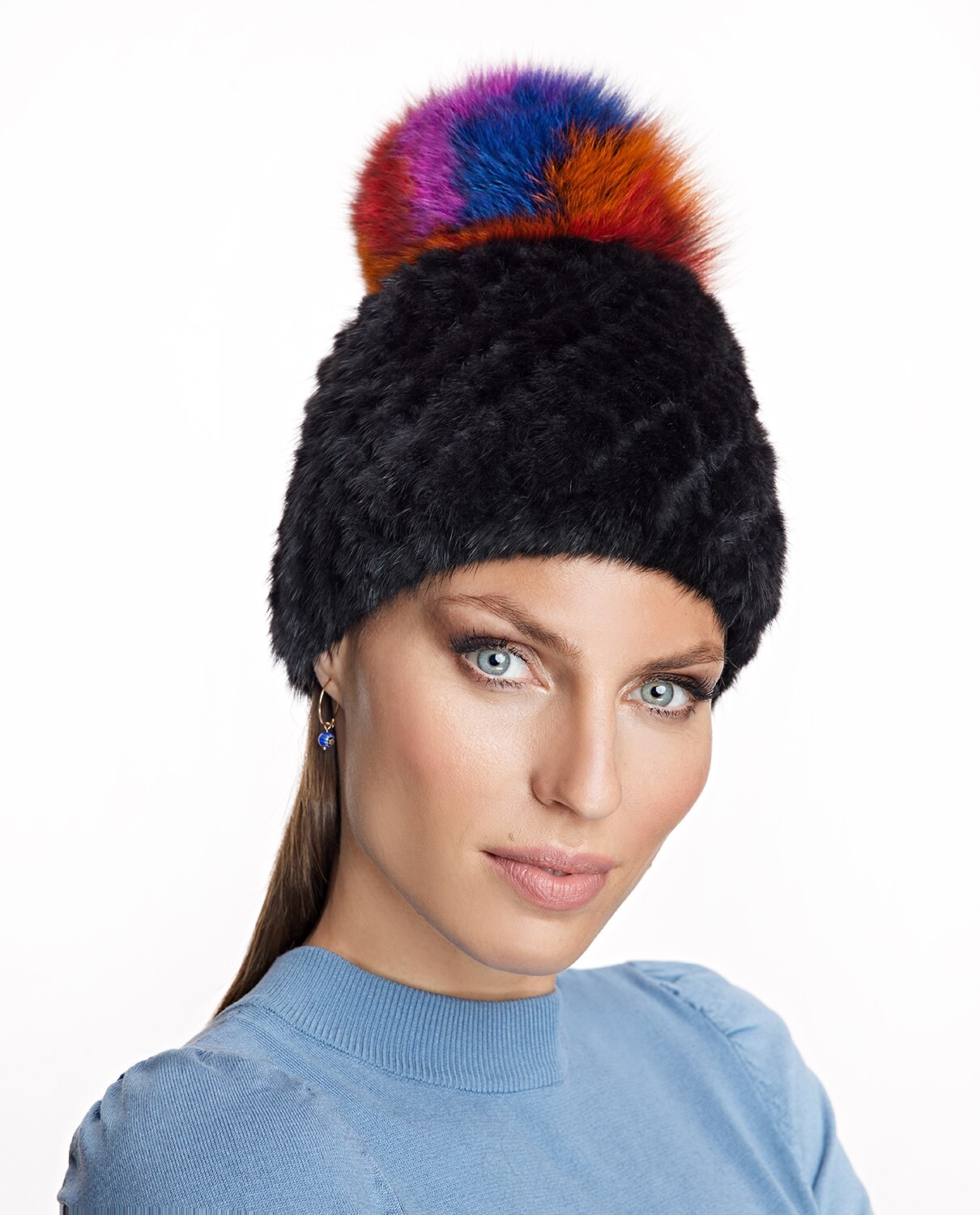 Gorro de mujer de pelo de visón en color negro con pompón de pelo de zorro multicolor - Maximilian - Negro Negro-3