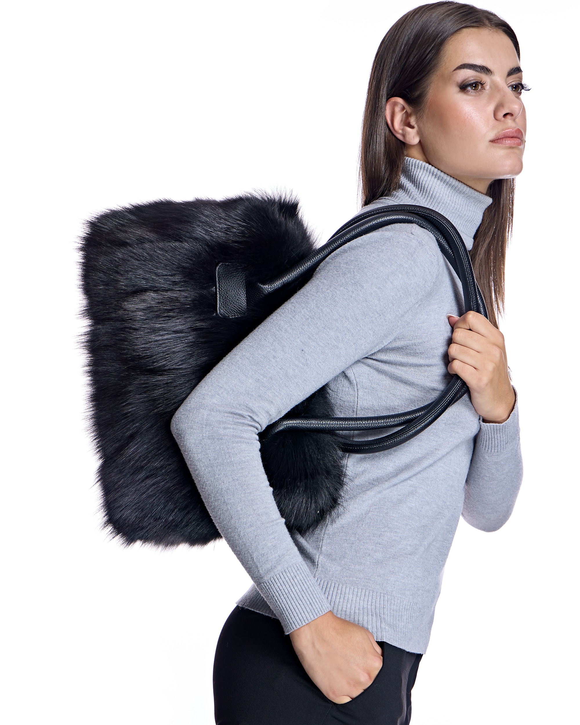 Bolso de mano de pelo de zorro con asa de cuero en color - Maximilian - Negro Negro-3
