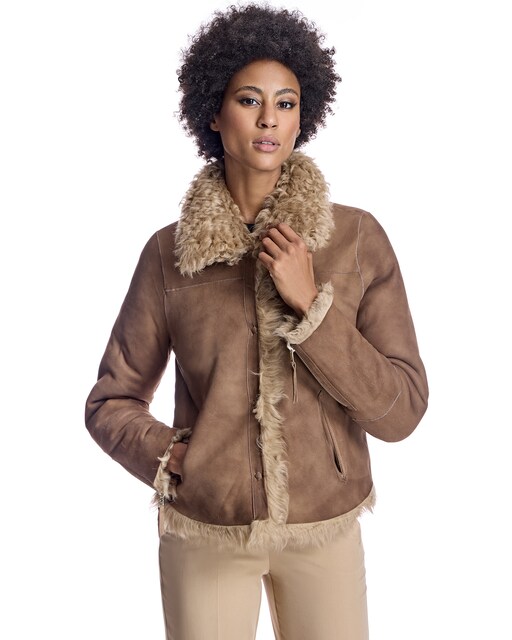 Imagen 0 de Chaqueta de pelo de mujer de cordero reversible
