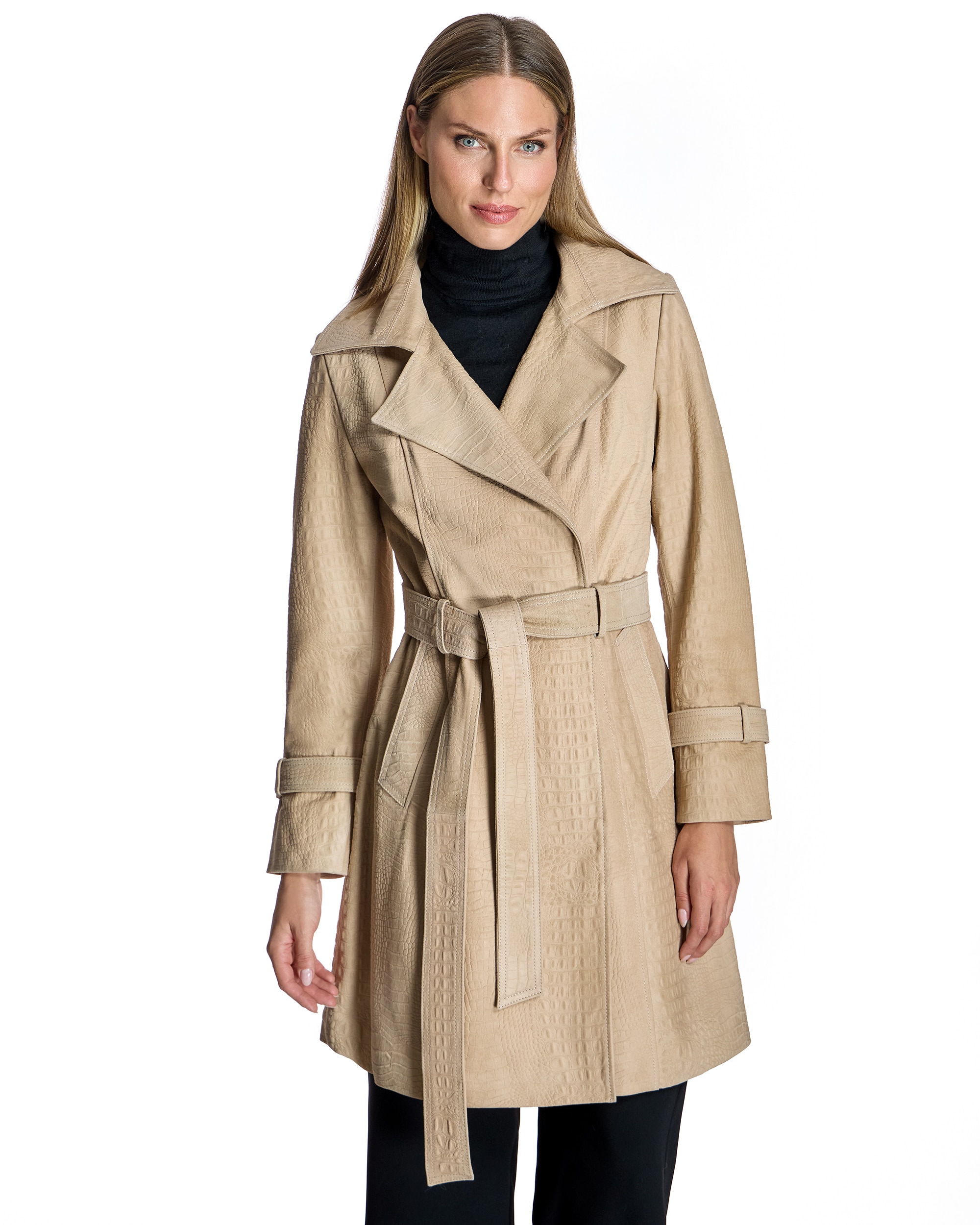 Imagen 0 de Abrigo de mujer de ante de cabra con grabado de cocodrilo Beige