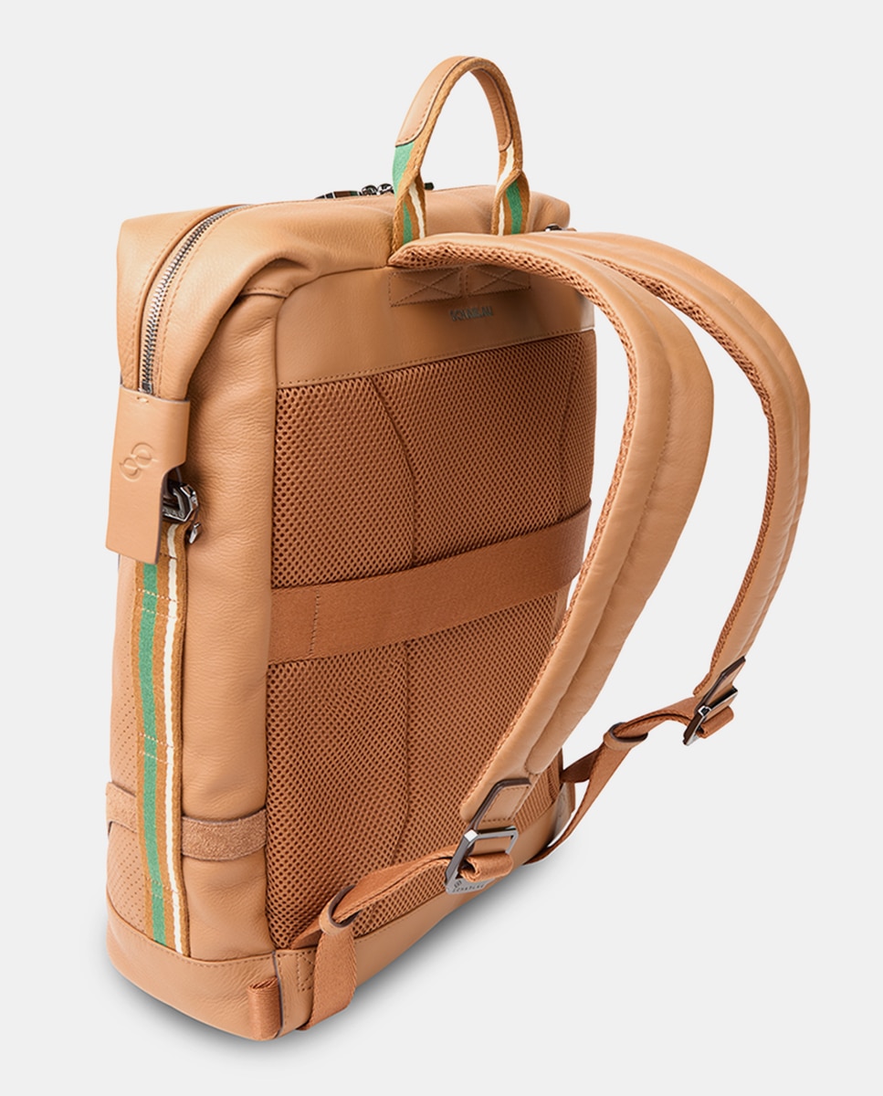 Mochila de piel de hombre en color negro - Scharlau - Camel Camel-4