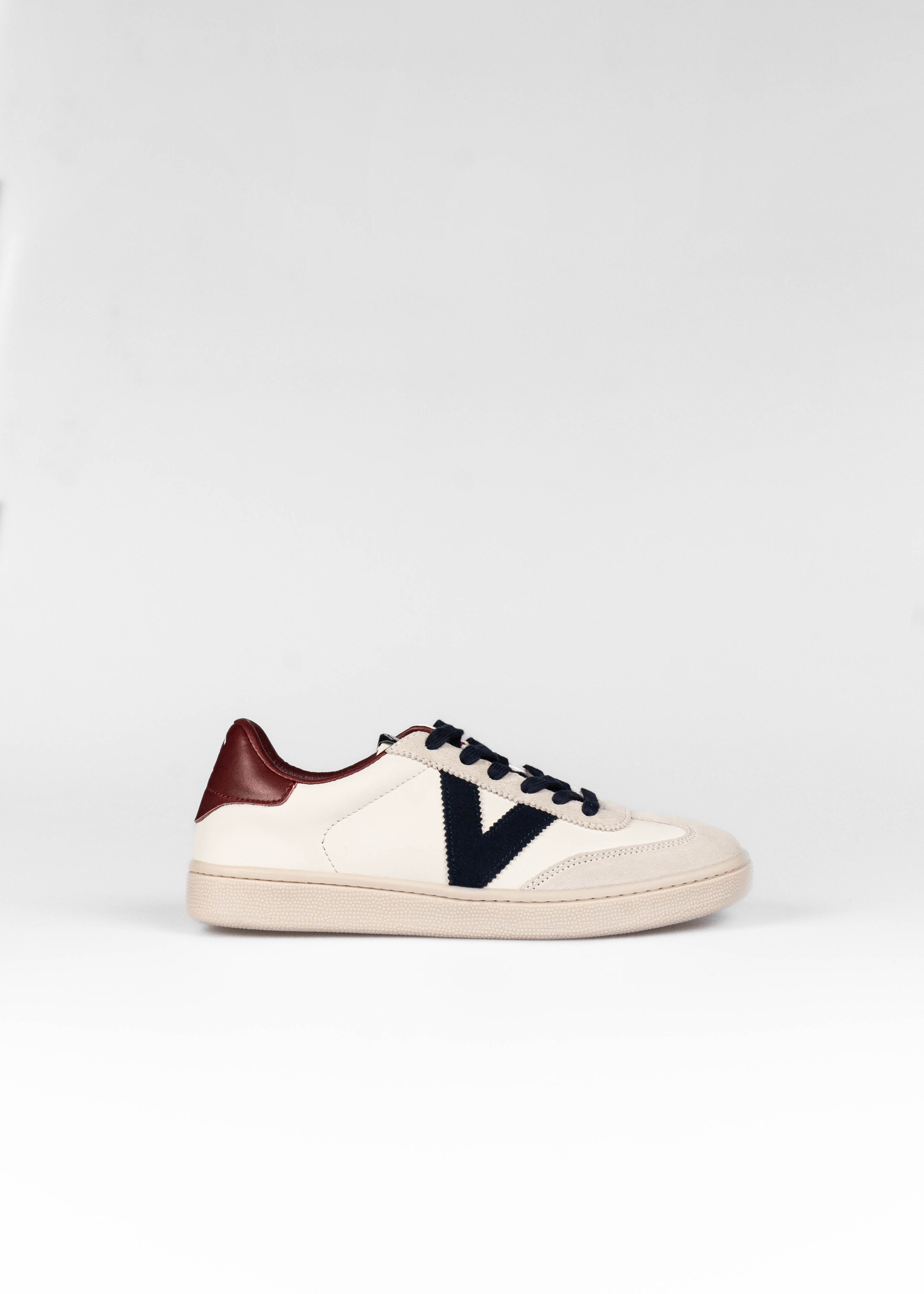 Imagen 0 de Zapatillas de piel de hombre con punta redonda Blanco / Burdeos