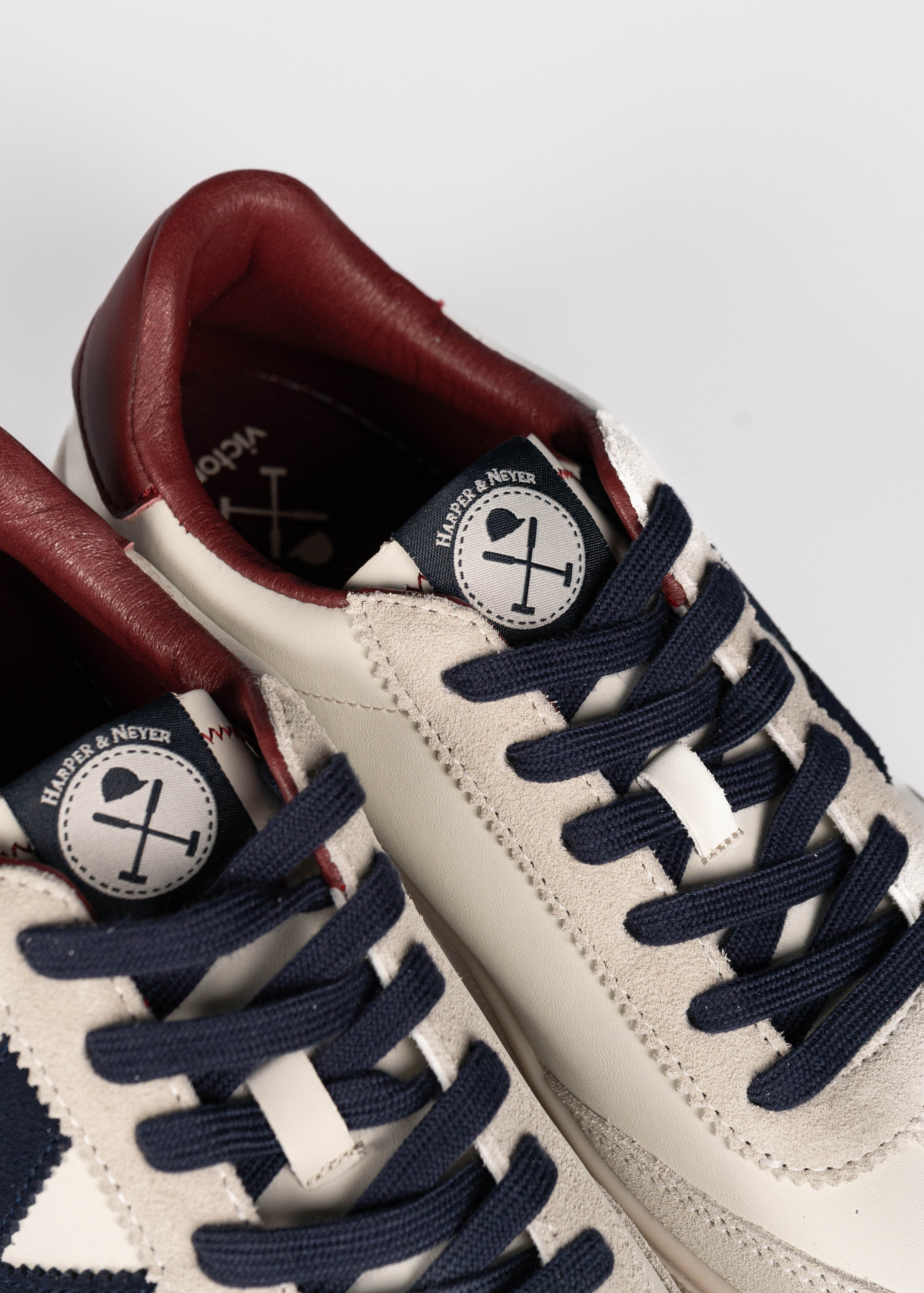 Zapatillas de piel de hombre con punta redonda - Harper & Neyer - Blanco / Burdeos Blanco / Burdeos-5