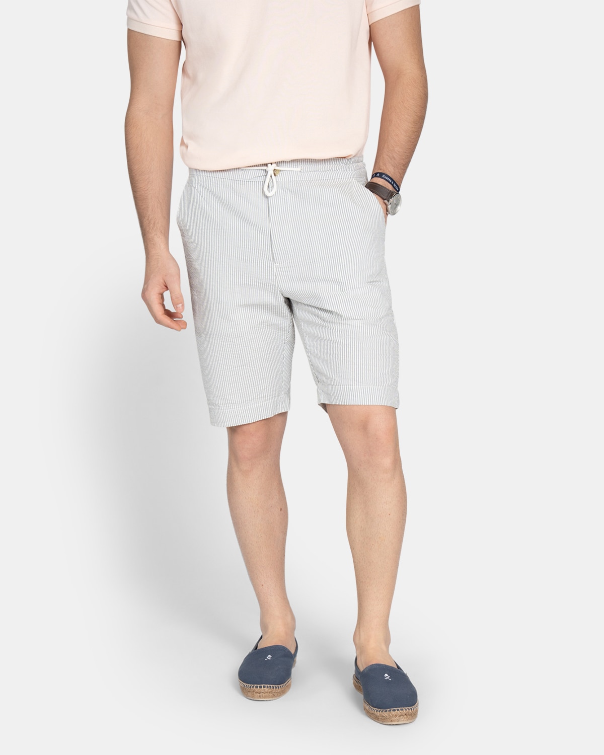 Harper & Neyer - Bemuda de hombre regular lisa.