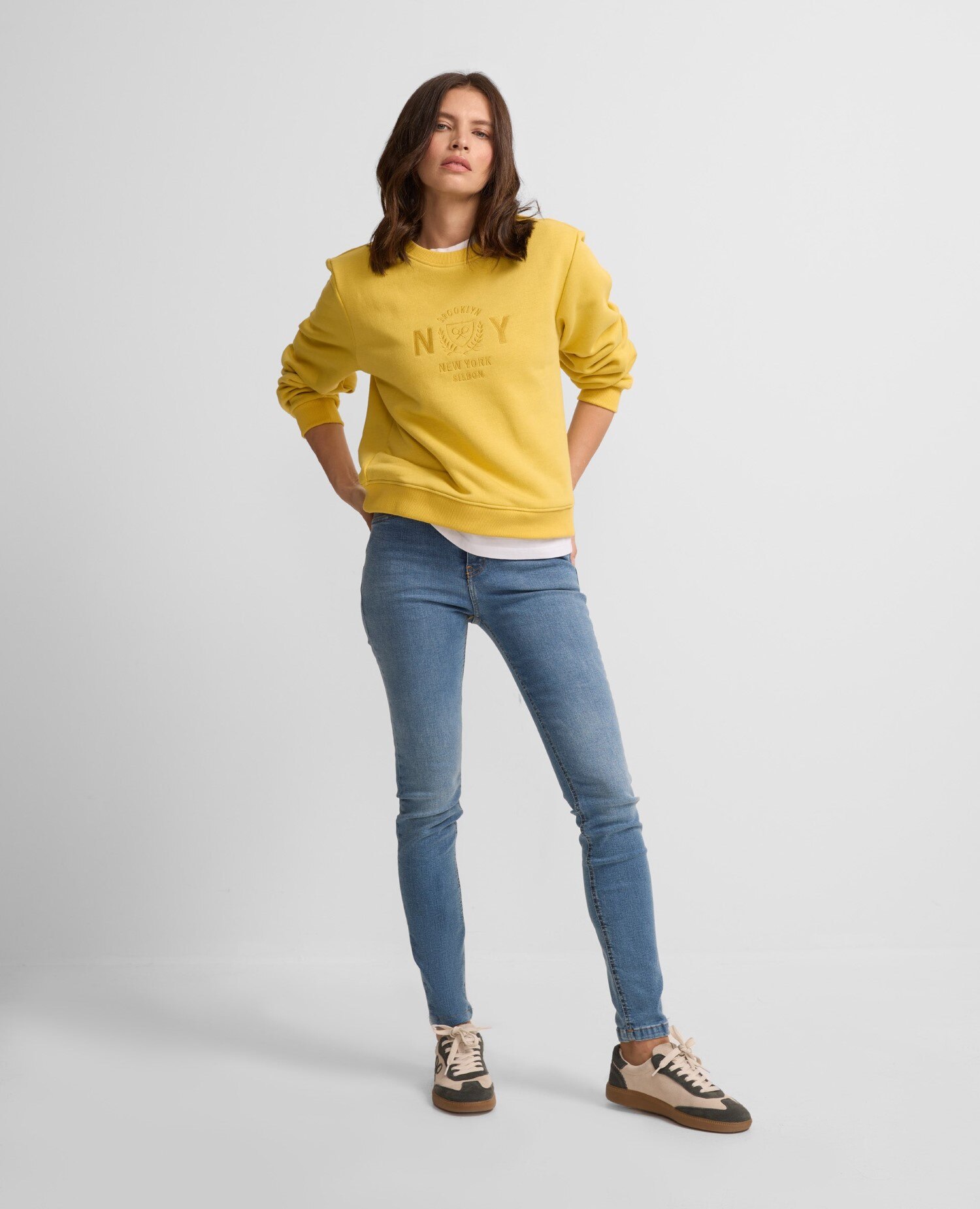 Silbon - Vaquero recto de mujer slim fit de tiro medio.