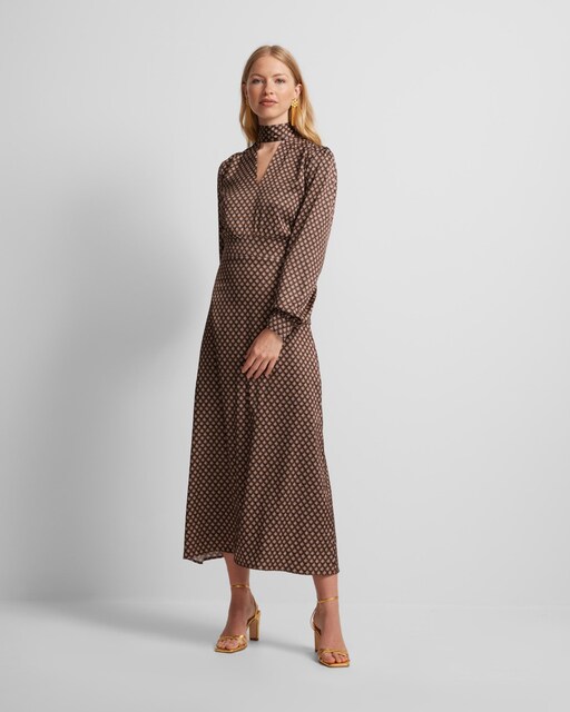Imagen 0 de Vestido midi satinado estampado geometrico marrones