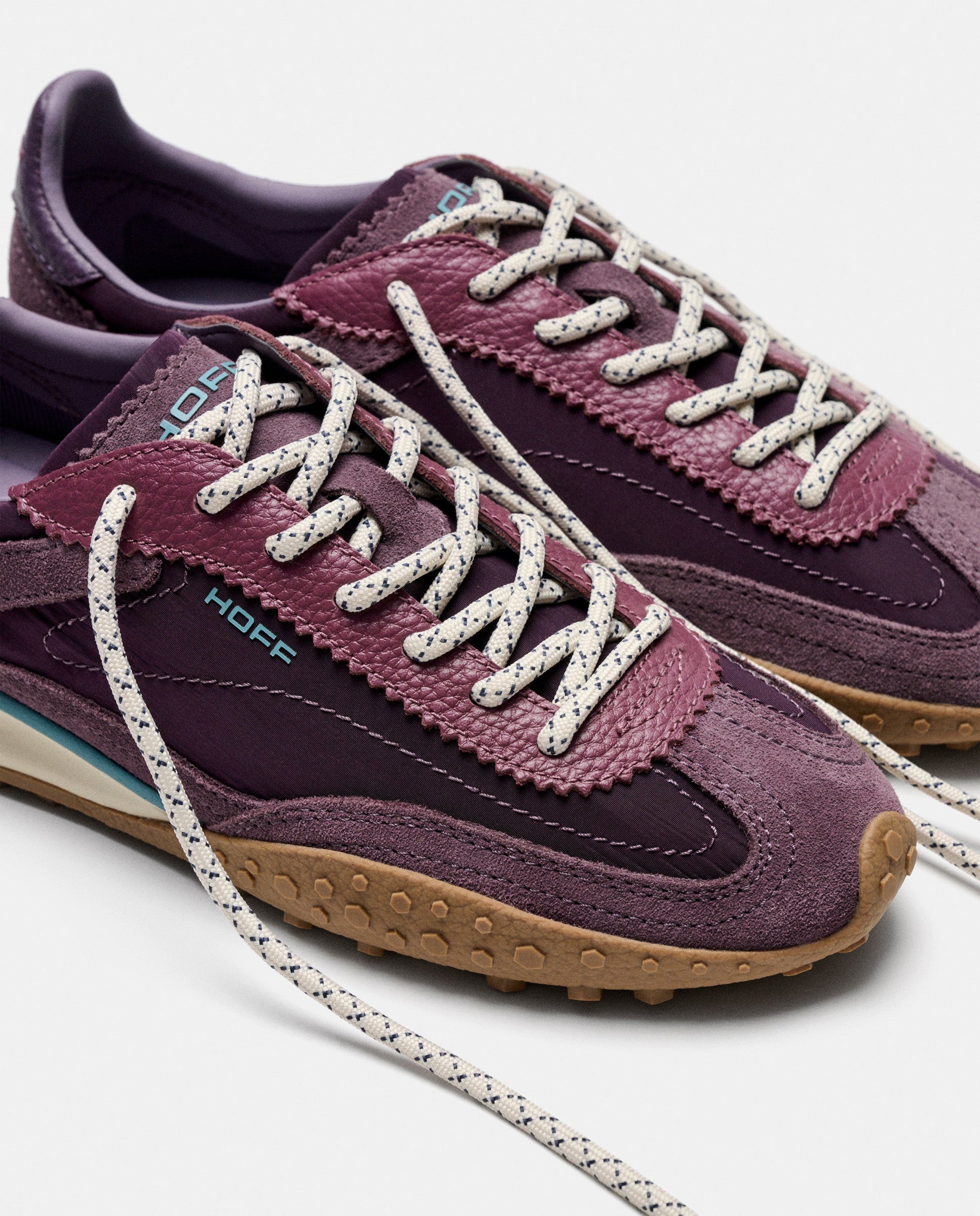 Zapatillas de mujer en piel bajas con suela de goma - Hoff - Berenjena Berenjena-4