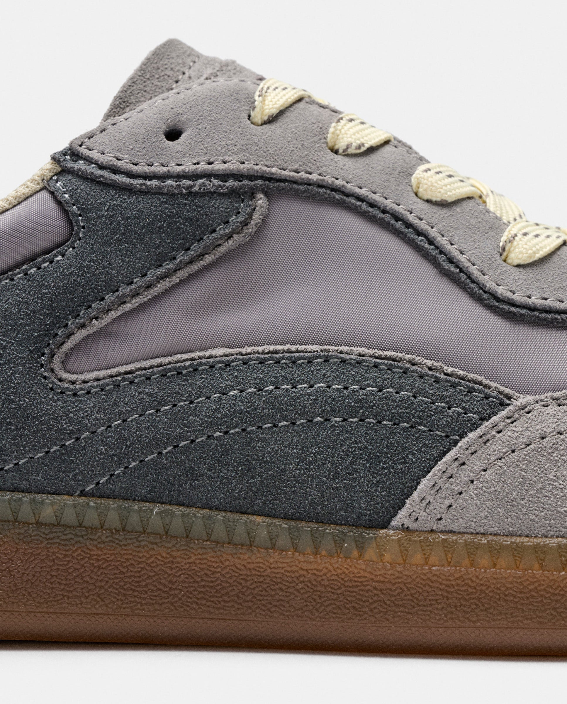 Zapatillas de mujer en piel bajas con suela de goma - Hoff - Gris Gris-3