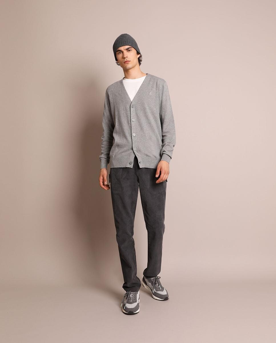 Chaqueta de punto de hombre gris y cierre de botones · Scalpers