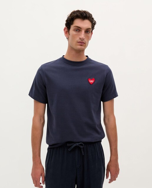Imagen 0 de Camiseta de hombre de algodón con corazón bordado