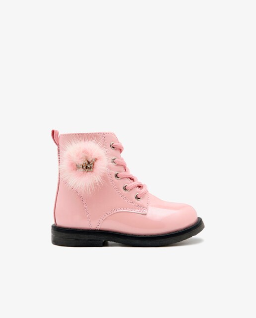 Imagen 0 de Botas de bebés acabado estilo charol y forro exterior de pelo