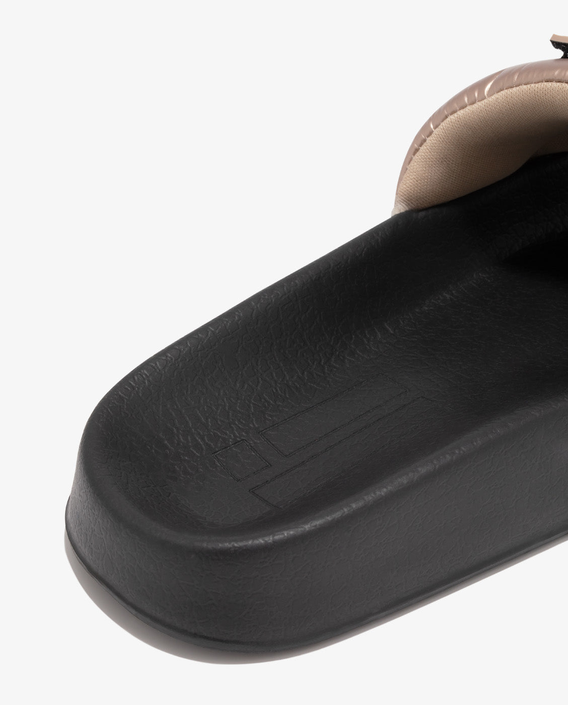 Chanclas estilo pala de mujer confeccionadas en eva con logo en la parte frontal - D.Franklin - Oro Oro-4