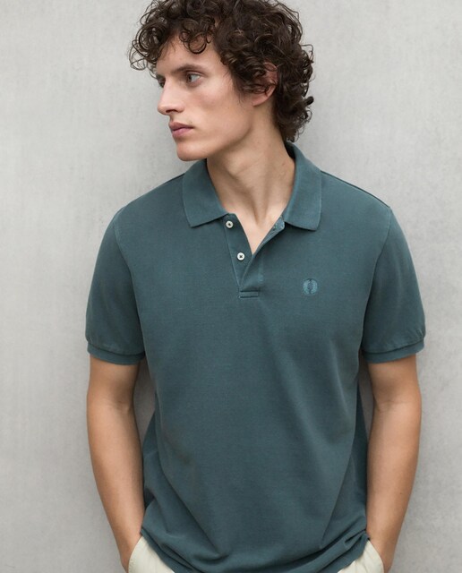 Imagen 0 de Polo de hombre de manga corta y cuello camisa con cierre de botones