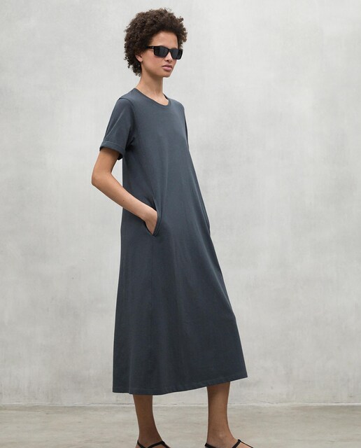 Imagen 0 de Vestido largo liso con bolsillos laterales